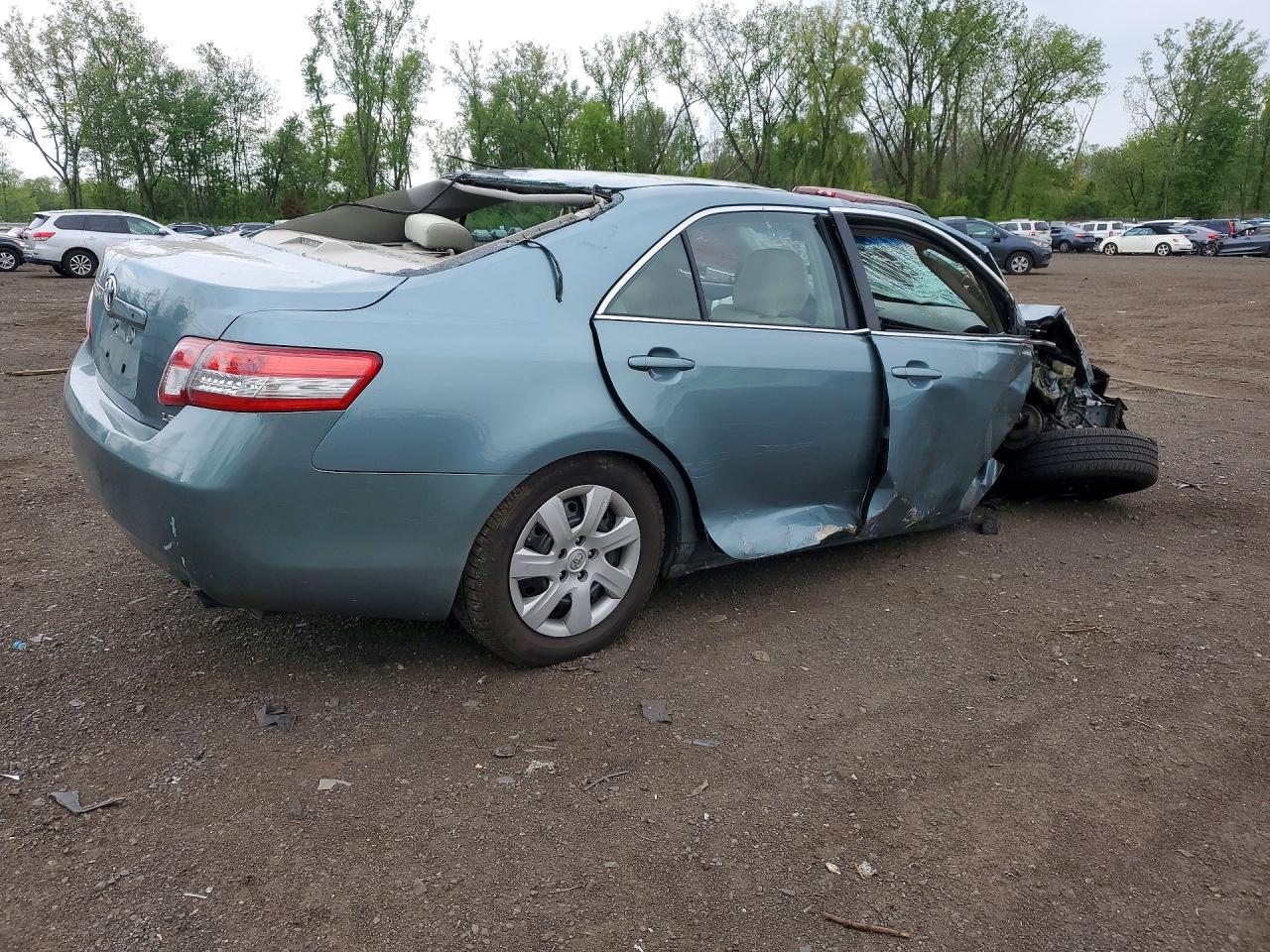2011 Toyota Camry Le Green vin: 4T1BF3EK7BU753132