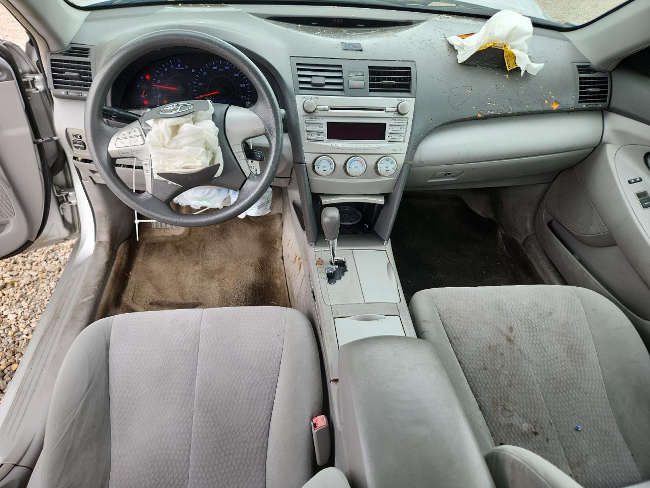 2010 Toyota Camrey Silver vin: 4T1BF3EK8AU018190