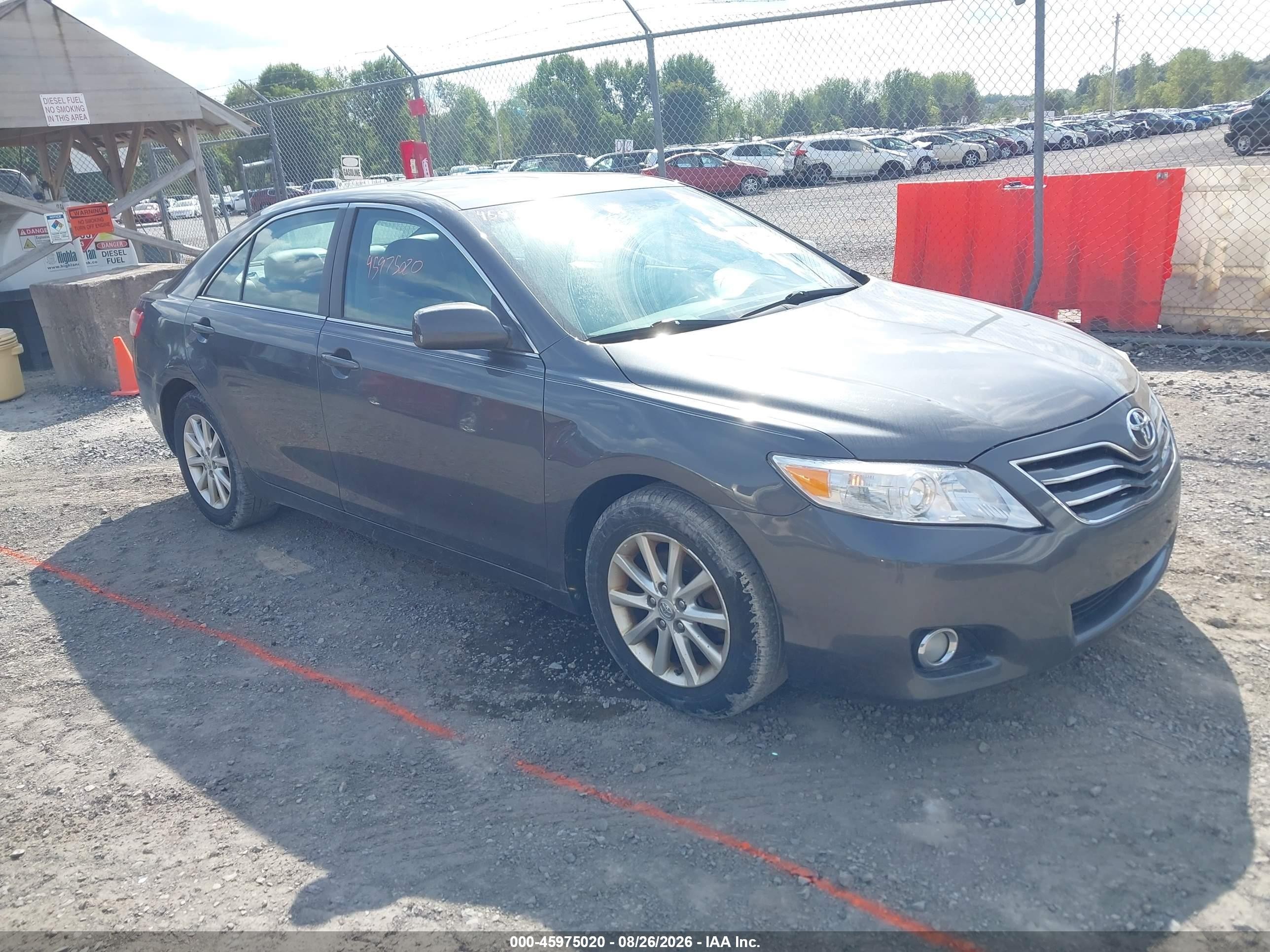 2010 Toyota Camry Xle Серый vin: 4T1BF3EK8AU035930