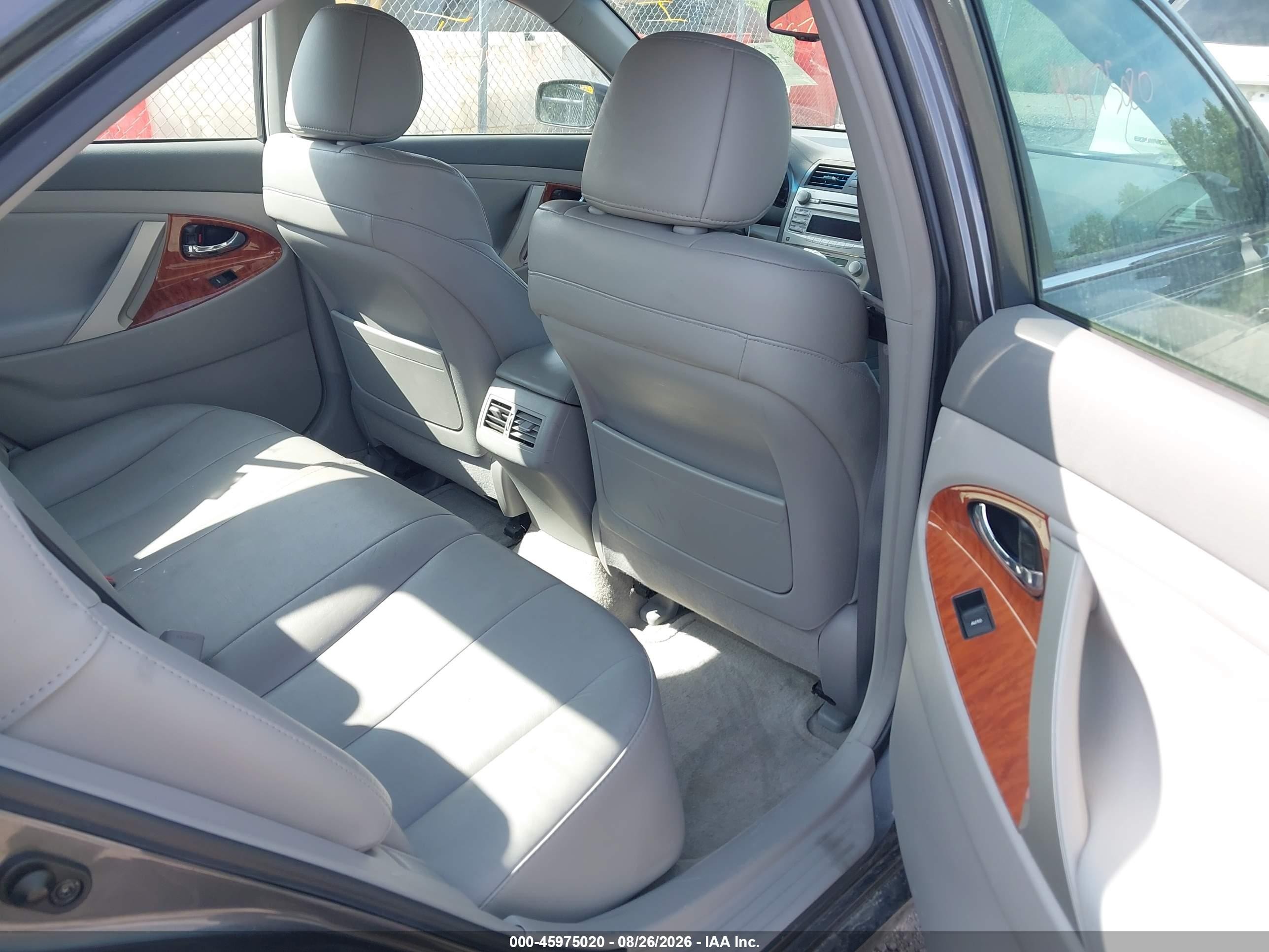 2010 Toyota Camry Xle Серый vin: 4T1BF3EK8AU035930