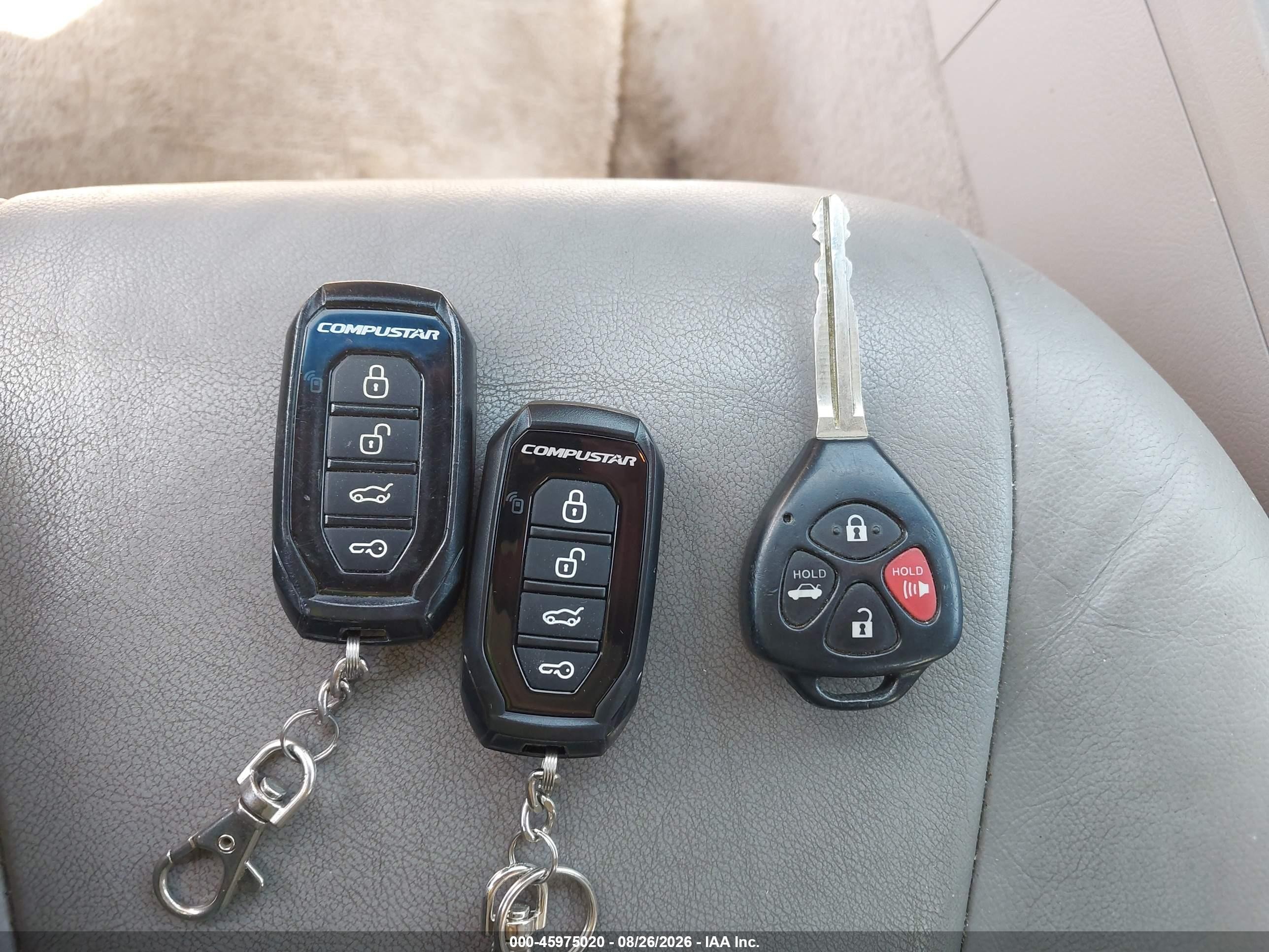 2010 Toyota Camry Xle Серый vin: 4T1BF3EK8AU035930