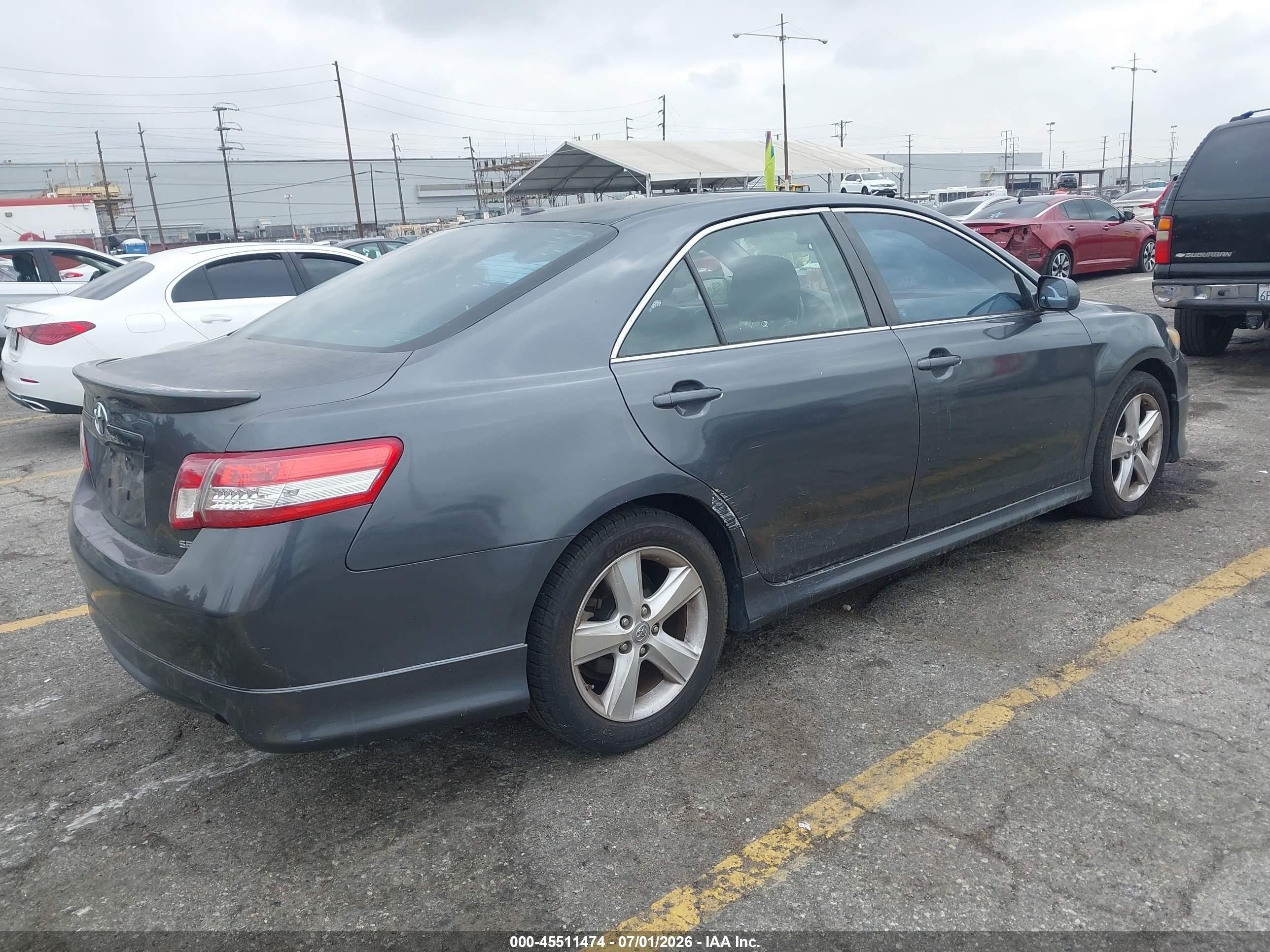 2010 Toyota Camry Se Gray vin: 4T1BF3EK8AU060147