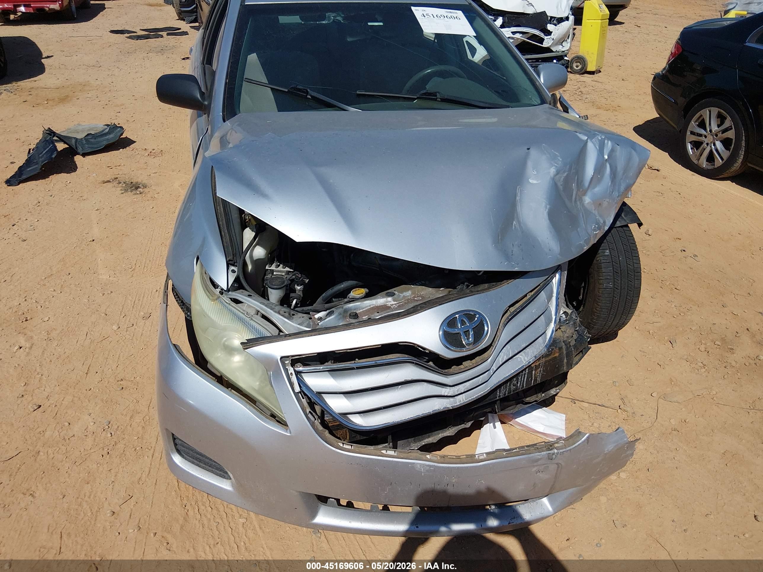 2010 Toyota Camry Le Серебряный vin: 4T1BF3EK8AU062061