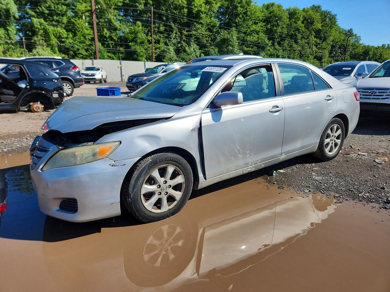 2010 Toyota Camry Le Silver vin: 4T1BF3EK8AU069205