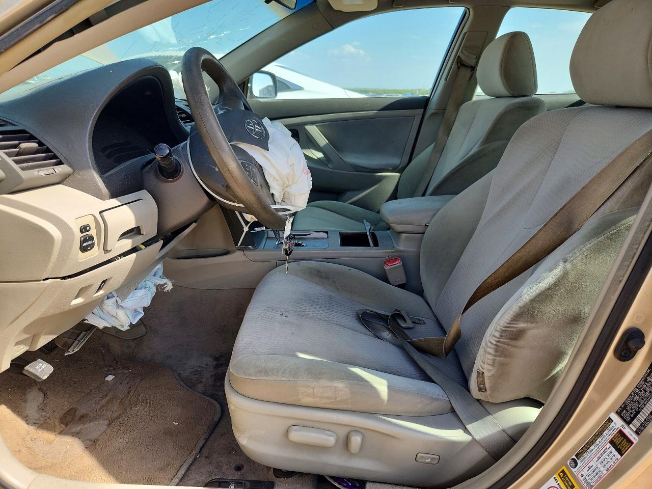 2010 Toyota Camry Le Beige vin: 4T1BF3EK8AU070175