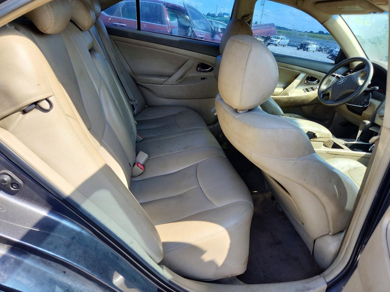 2010 Toyota Camry Le Gray vin: 4T1BF3EK8AU076963