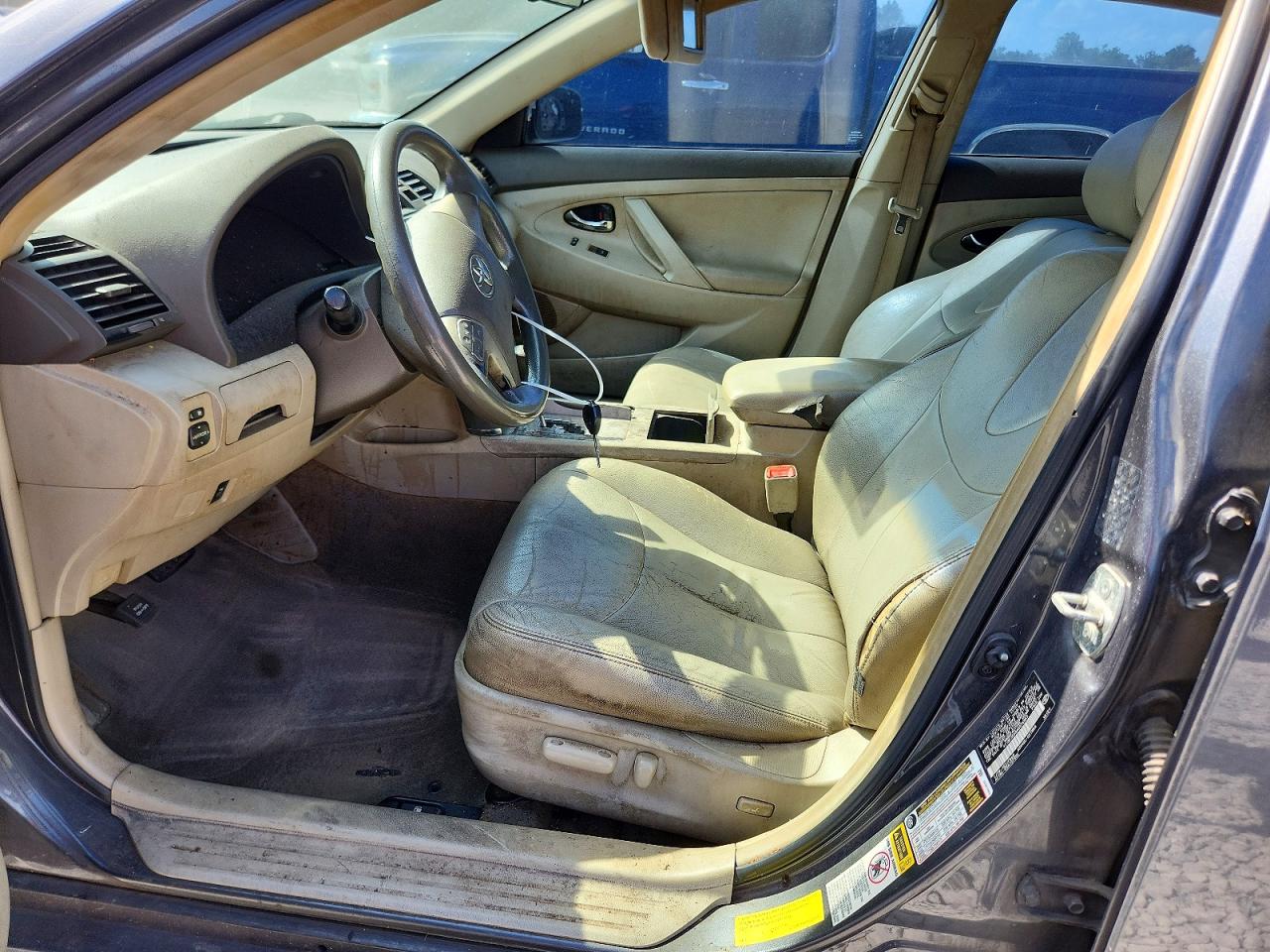 2010 Toyota Camry Le Gray vin: 4T1BF3EK8AU076963