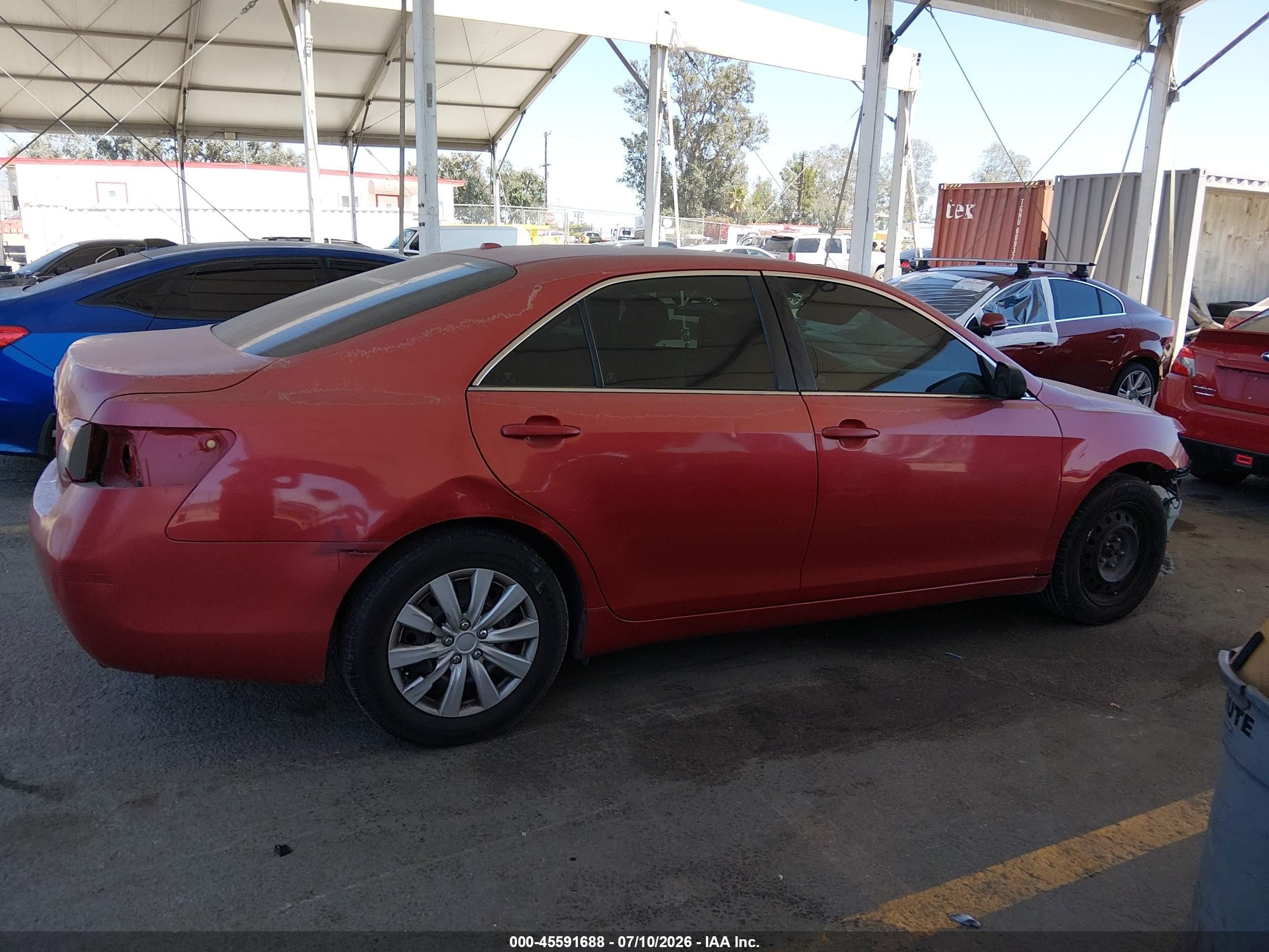 2010 Toyota Camry Le Red vin: 4T1BF3EK8AU083430