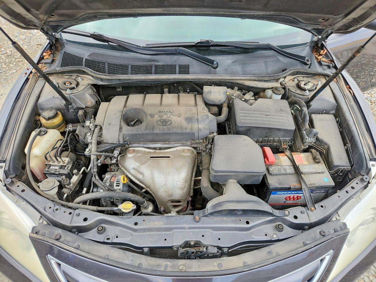 2010 Toyota Camry Le Gray vin: 4T1BF3EK8AU093326