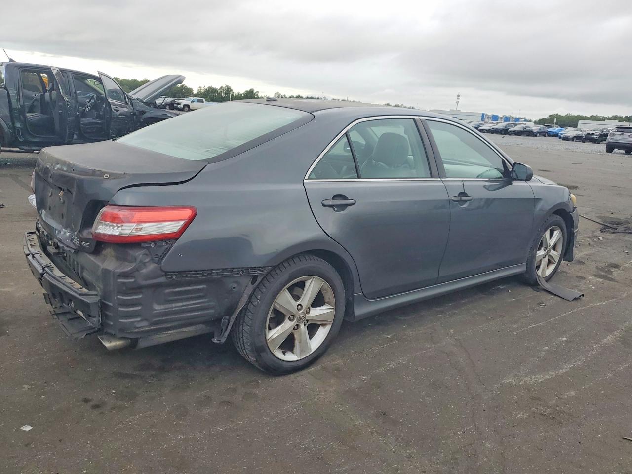 2010 Toyota Camry Se Gray vin: 4T1BF3EK8AU094539