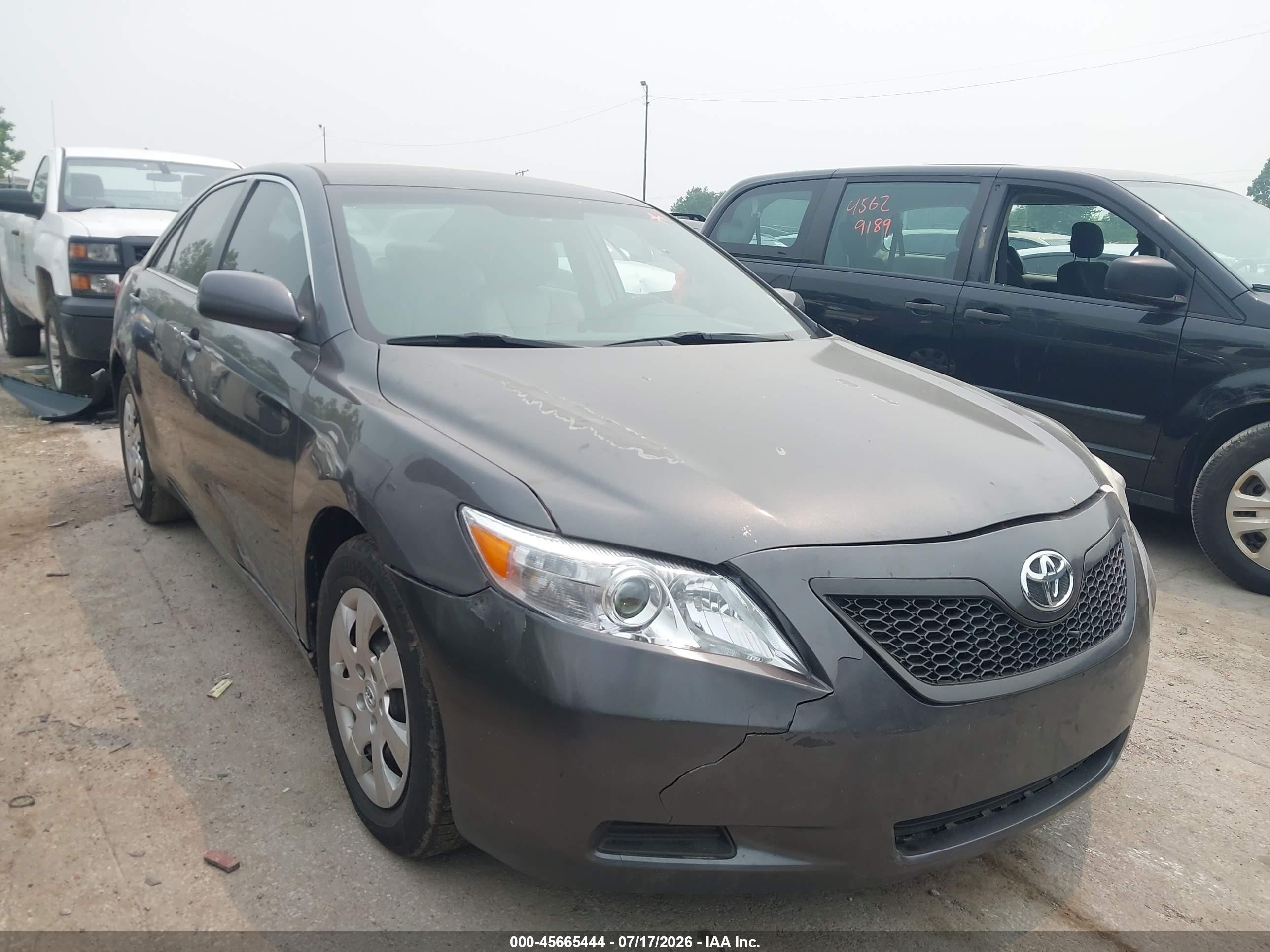 2010 Toyota Camry Le Gray vin: 4T1BF3EK8AU100503