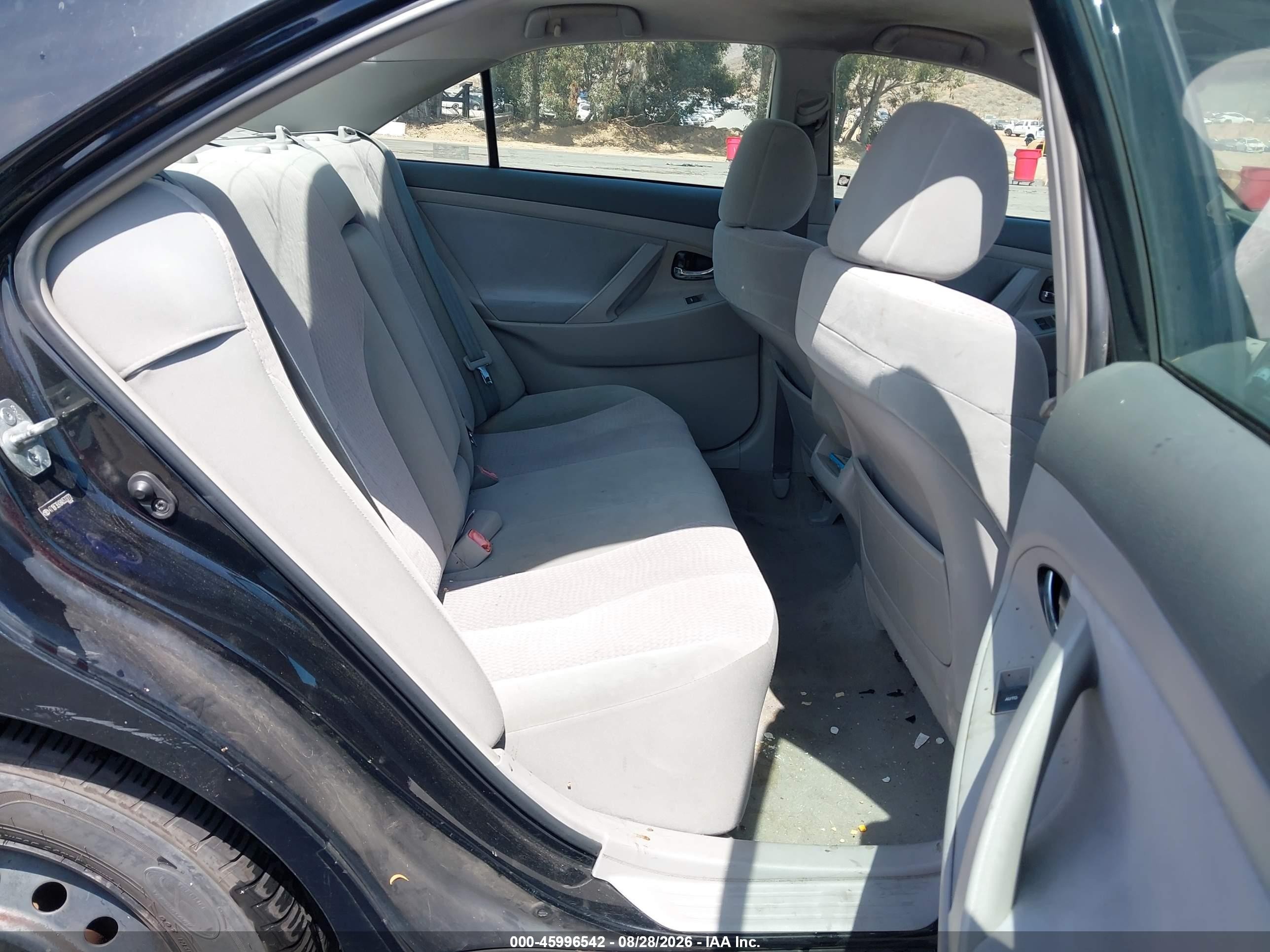 2010 Toyota Camry Le Black vin: 4T1BF3EK8AU533772