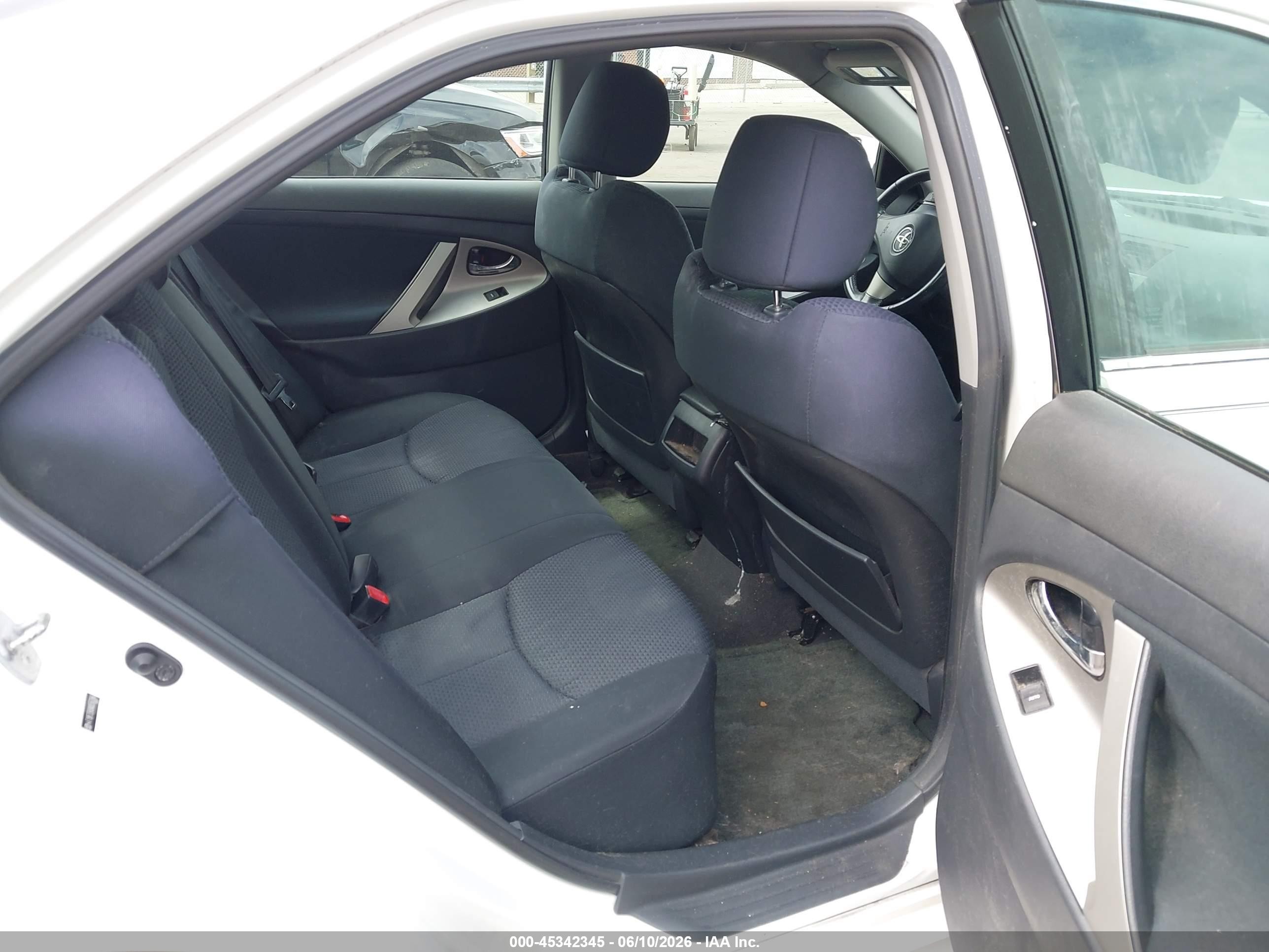 2010 Toyota Camry Se White vin: 4T1BF3EK8AU556386