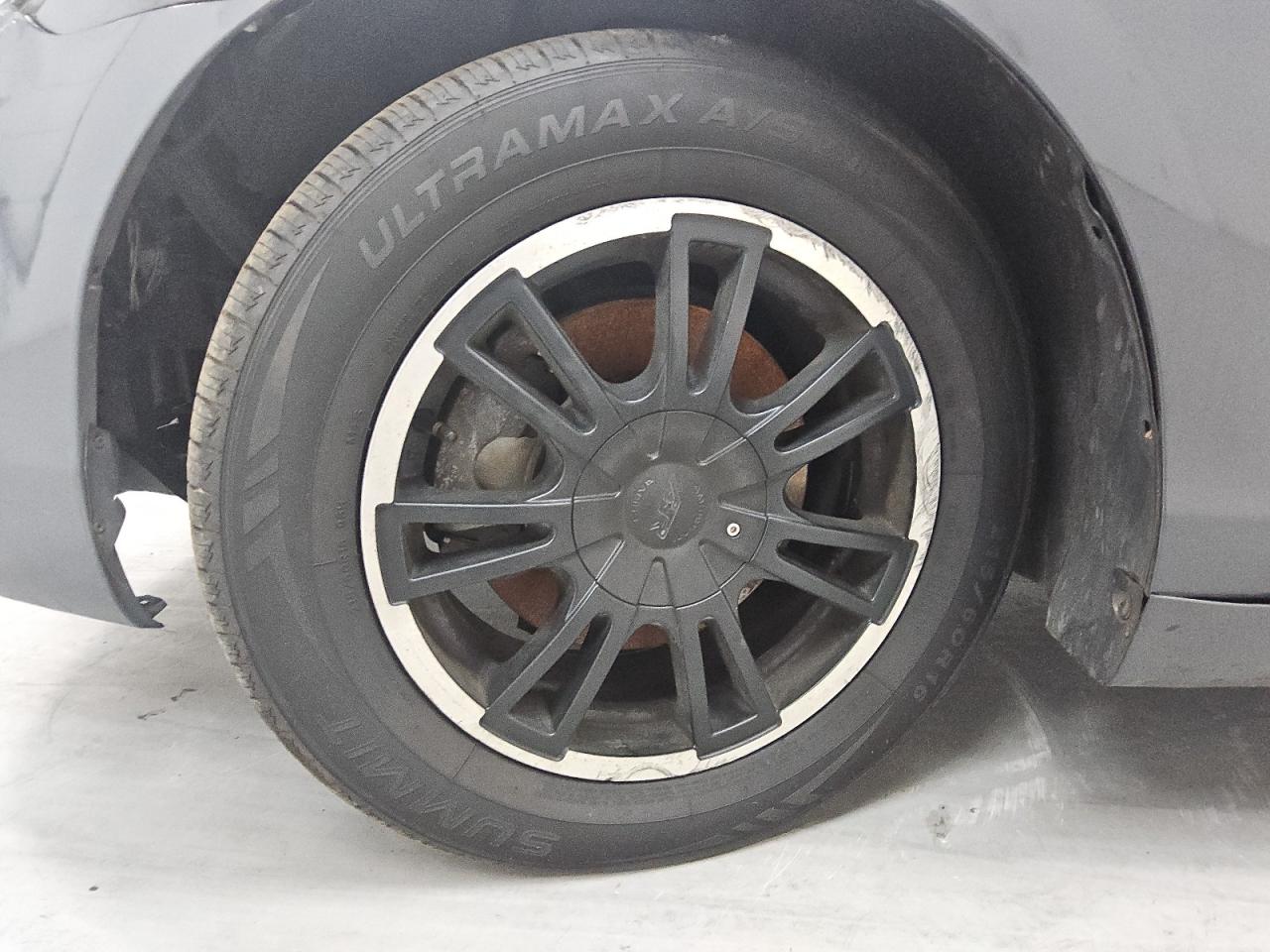 2011 Toyota Camry Le Charcoal vin: 4T1BF3EK8BU123894 Damage: Left Front Wheel, Curb Rash, > 12 Inches