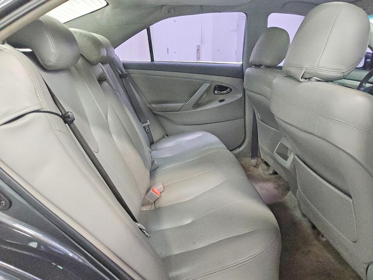 2011 Toyota Camry Le Charcoal vin: 4T1BF3EK8BU123894