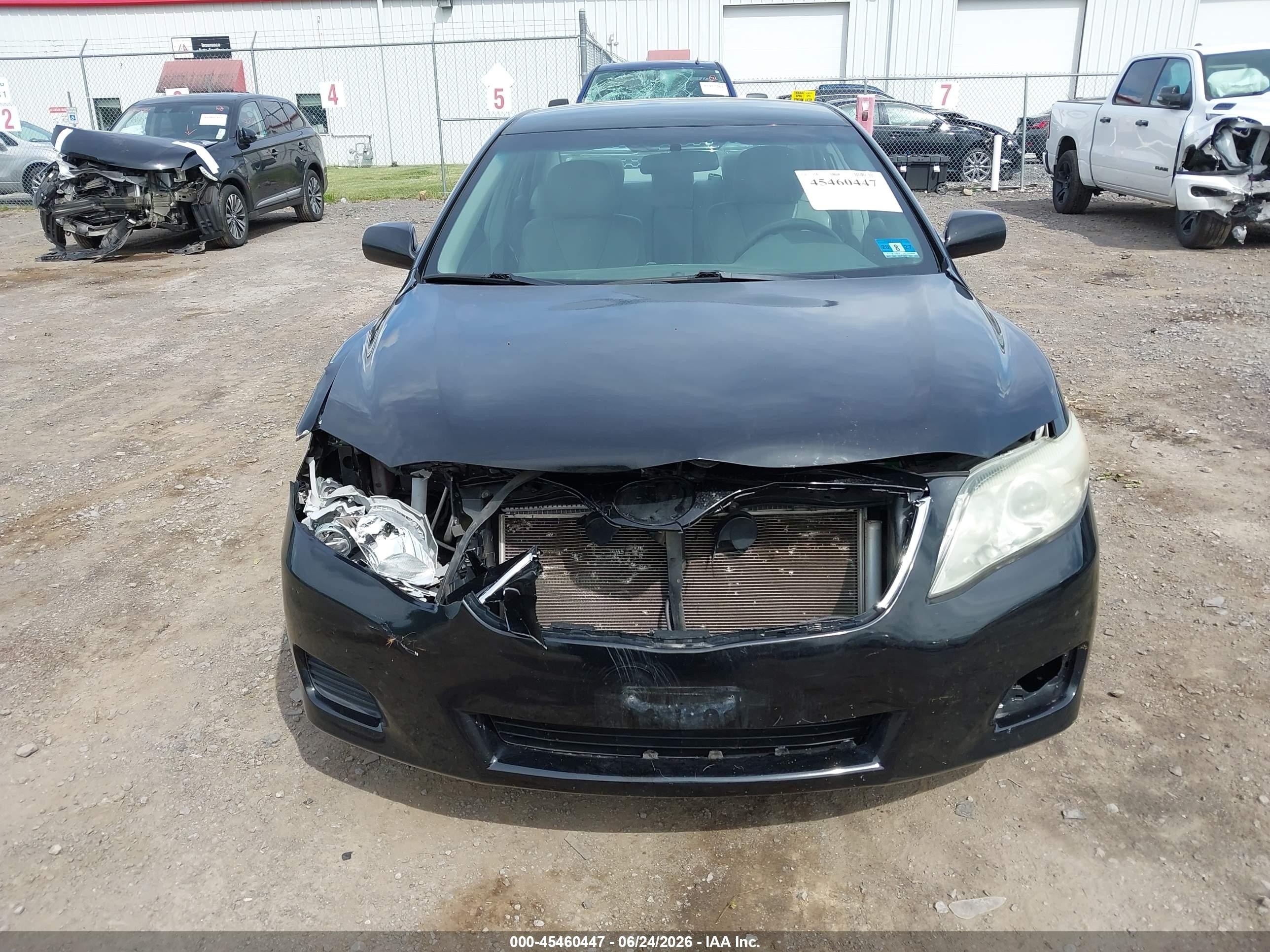 2011 Toyota Camry Le Black vin: 4T1BF3EK8BU131672