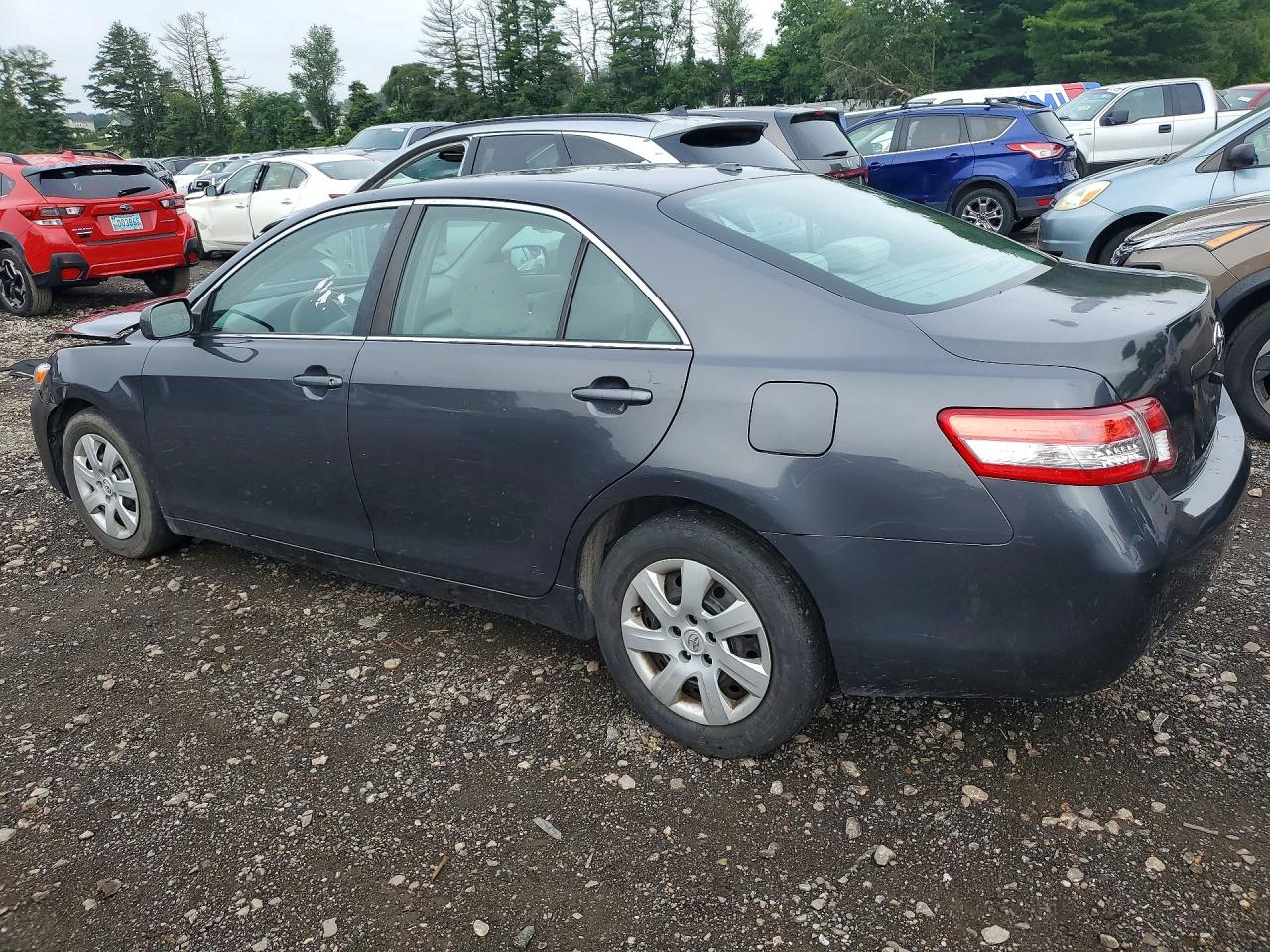 2011 Toyota Camry Le Gray vin: 4T1BF3EK8BU141280