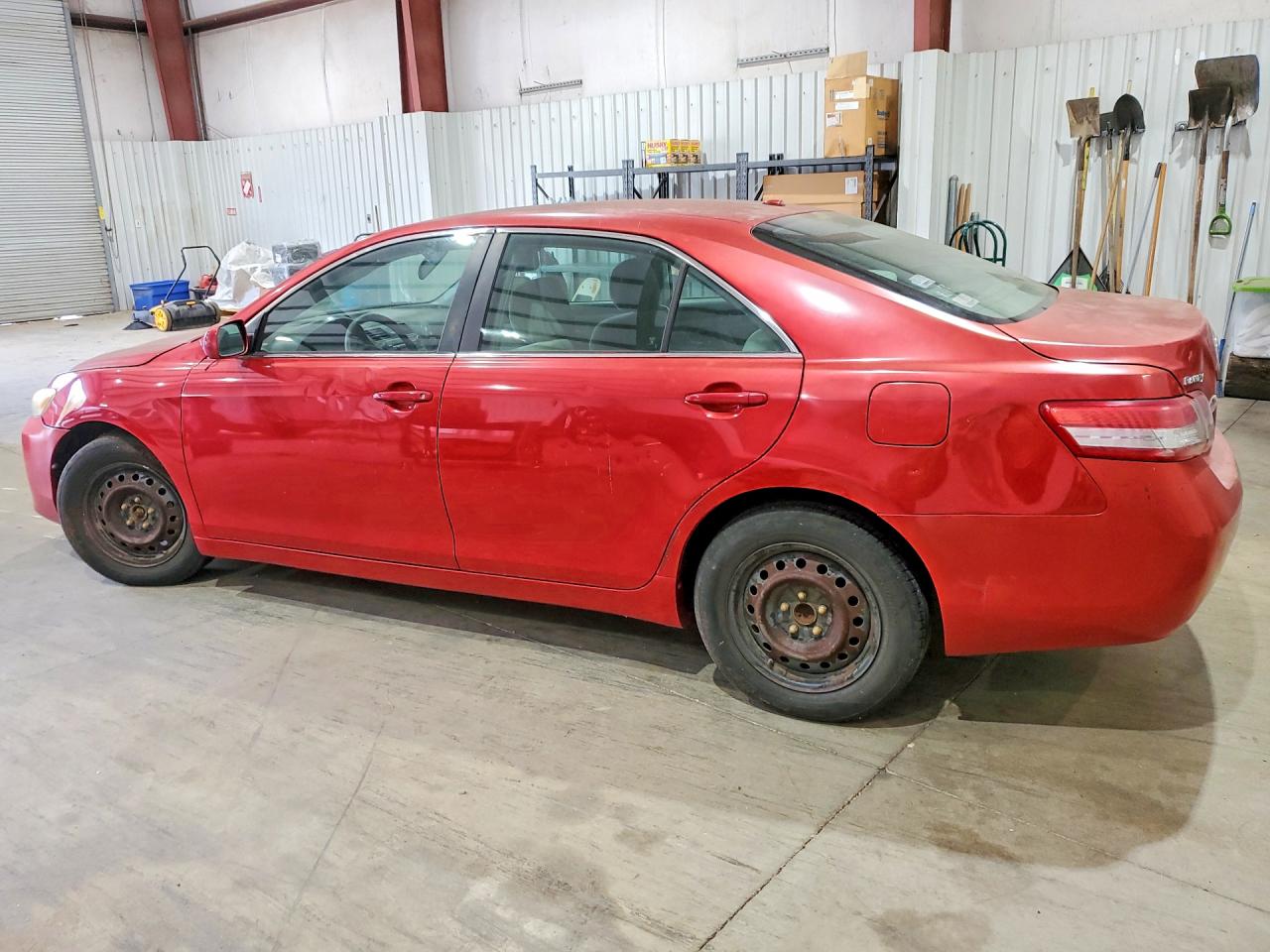 2011 Toyota Camry Le Maroon vin: 4T1BF3EK8BU141635