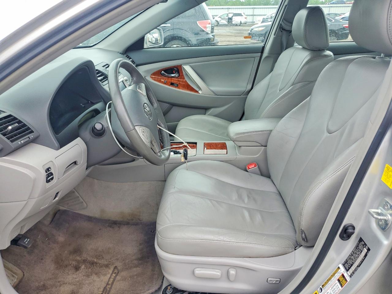 2011 Toyota Camry Xle Silver vin: 4T1BF3EK8BU156877