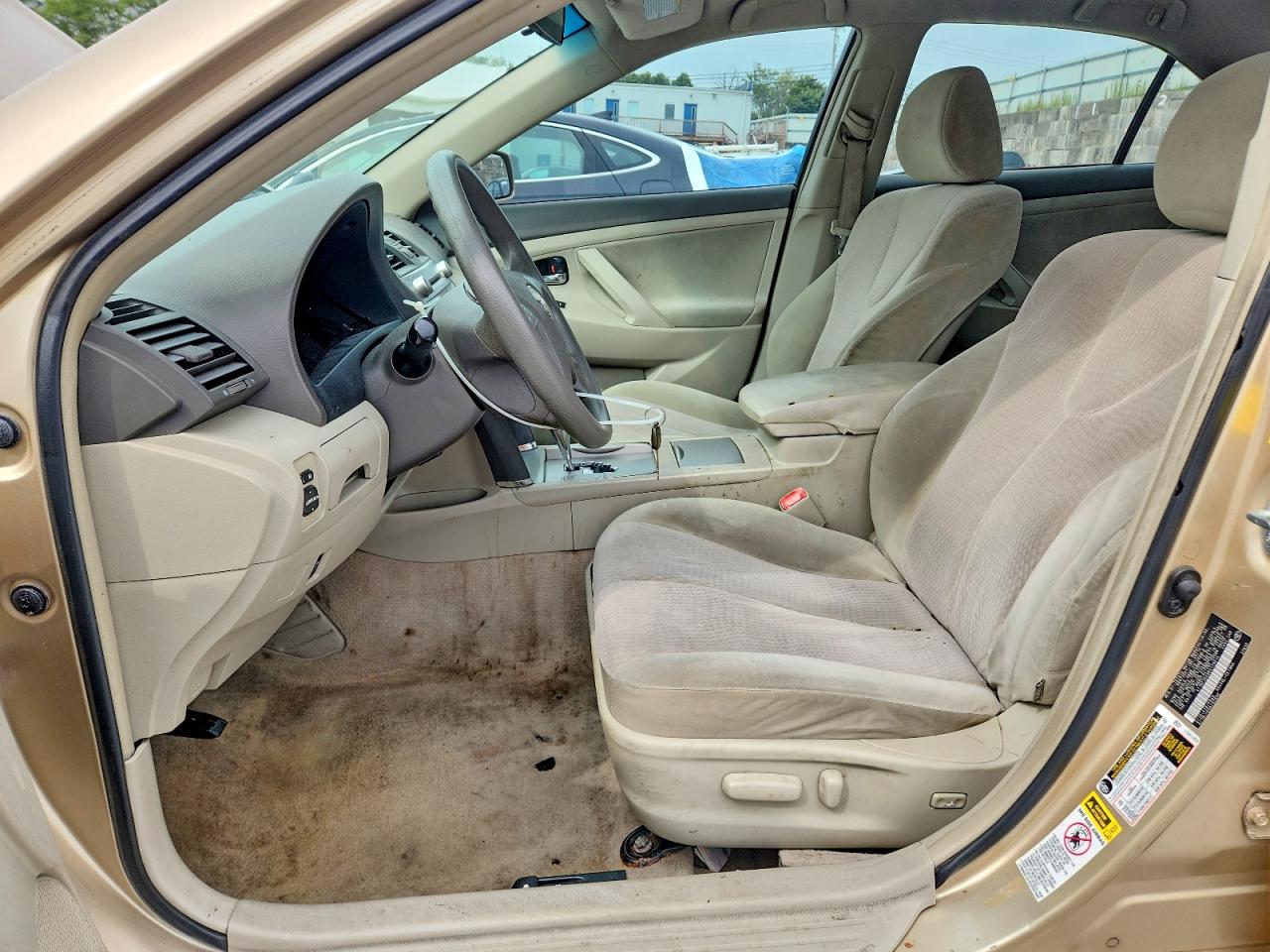 2011 Toyota Camry Le Золотой vin: 4T1BF3EK8BU176014
