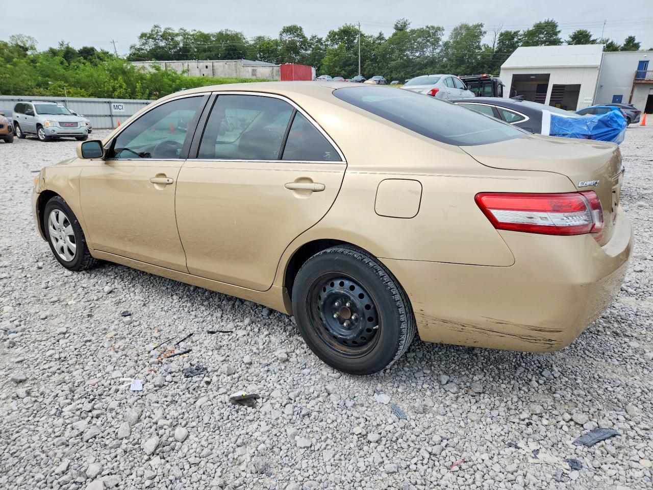 2011 Toyota Camry Le Золотой vin: 4T1BF3EK8BU176014