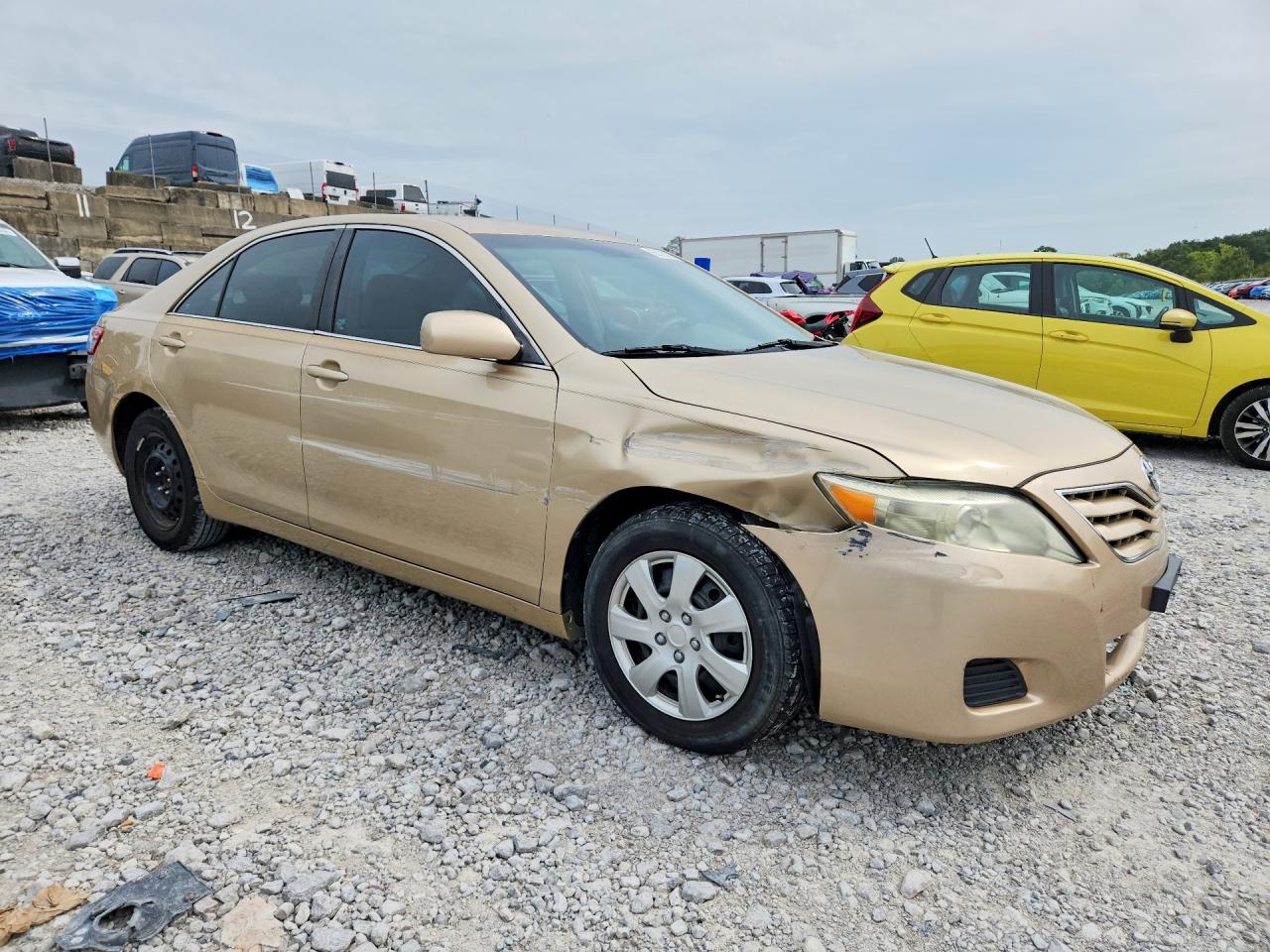 2011 Toyota Camry Le Золотой vin: 4T1BF3EK8BU176014