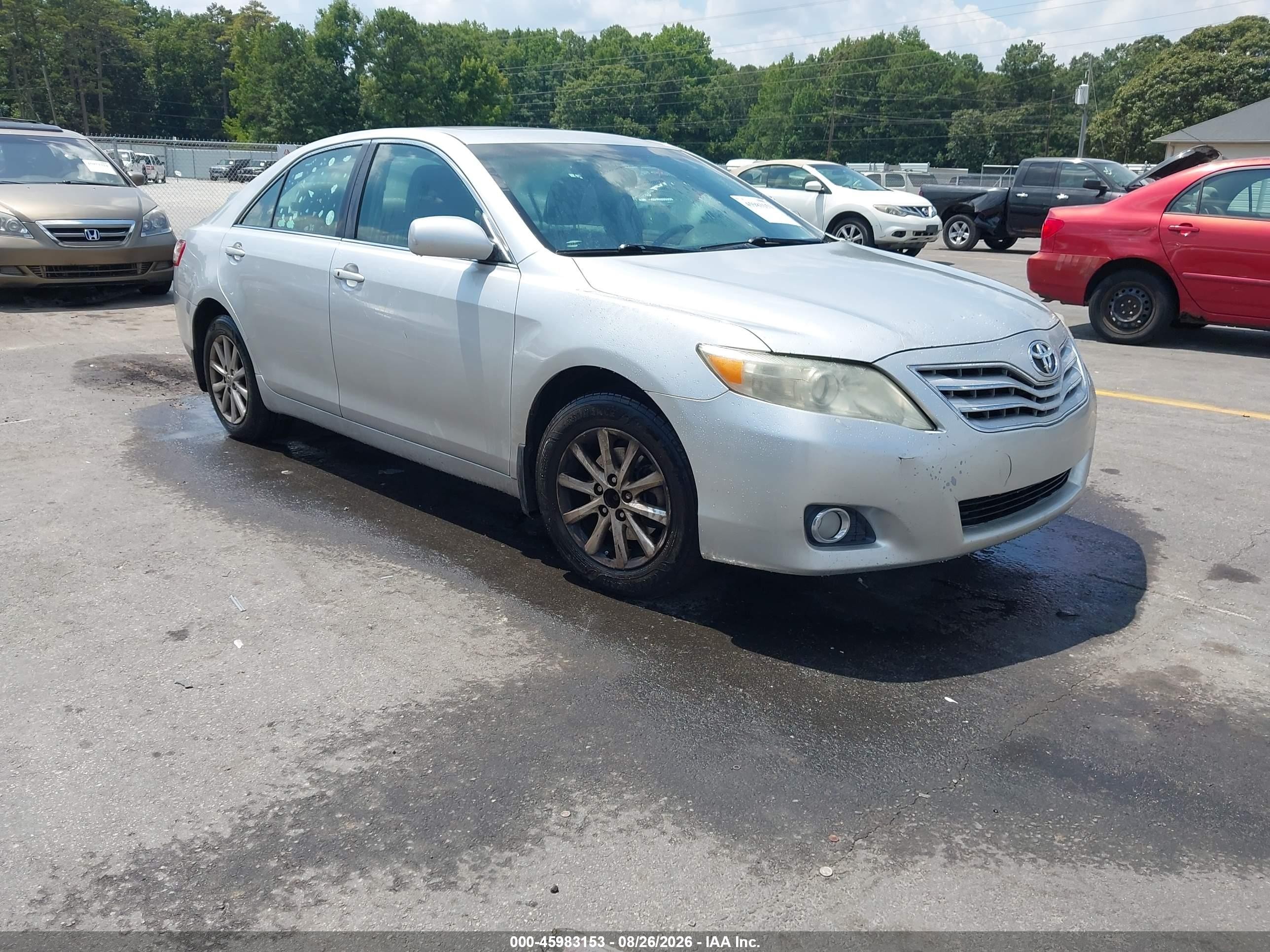 2011 Toyota Camry Xle Silver vin: 4T1BF3EK8BU181908
