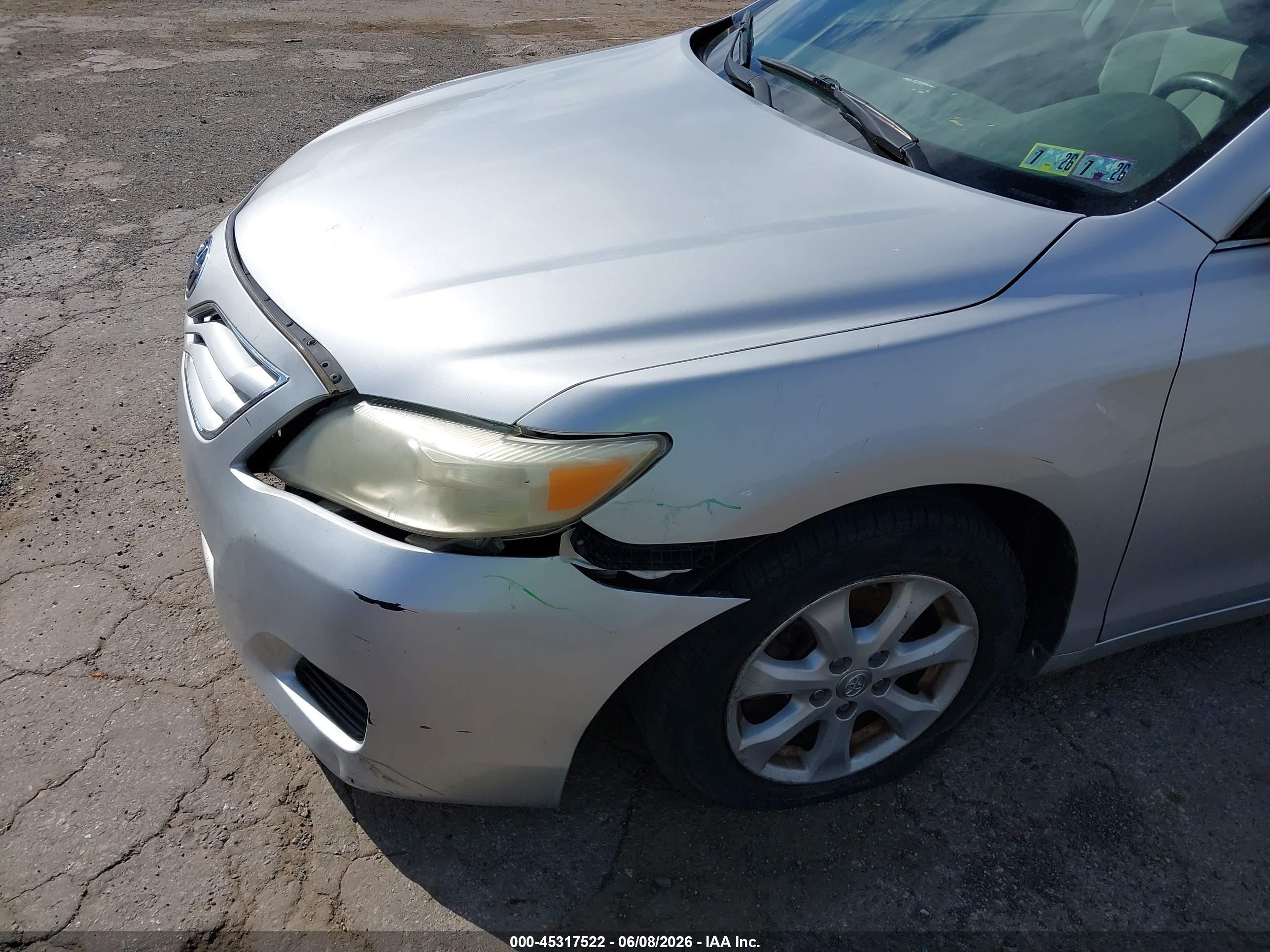 2011 Toyota Camry Le Silver vin: 4T1BF3EK8BU207035