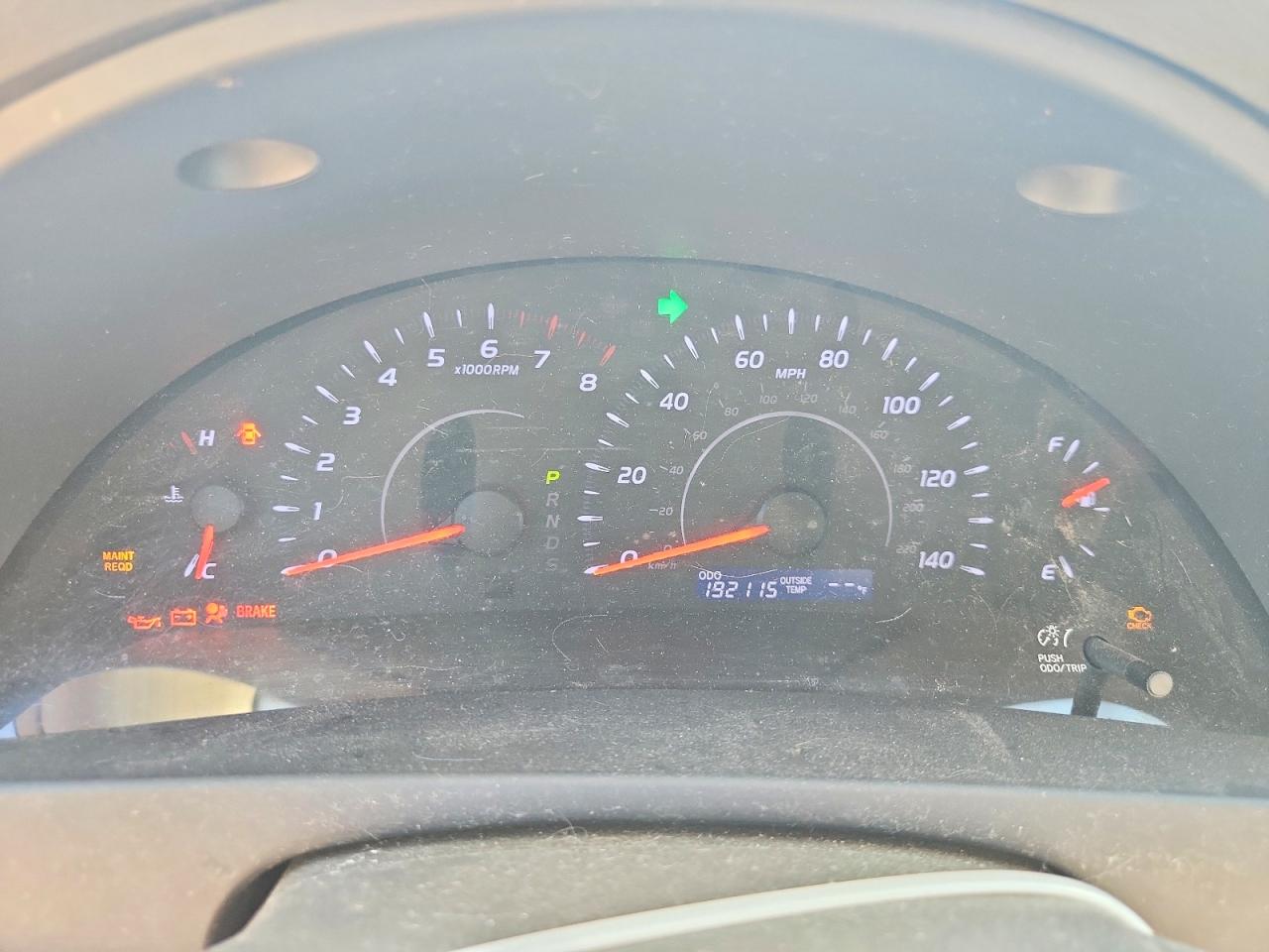 2011 Toyota Camry Le Gold vin: 4T1BF3EK8BU209433