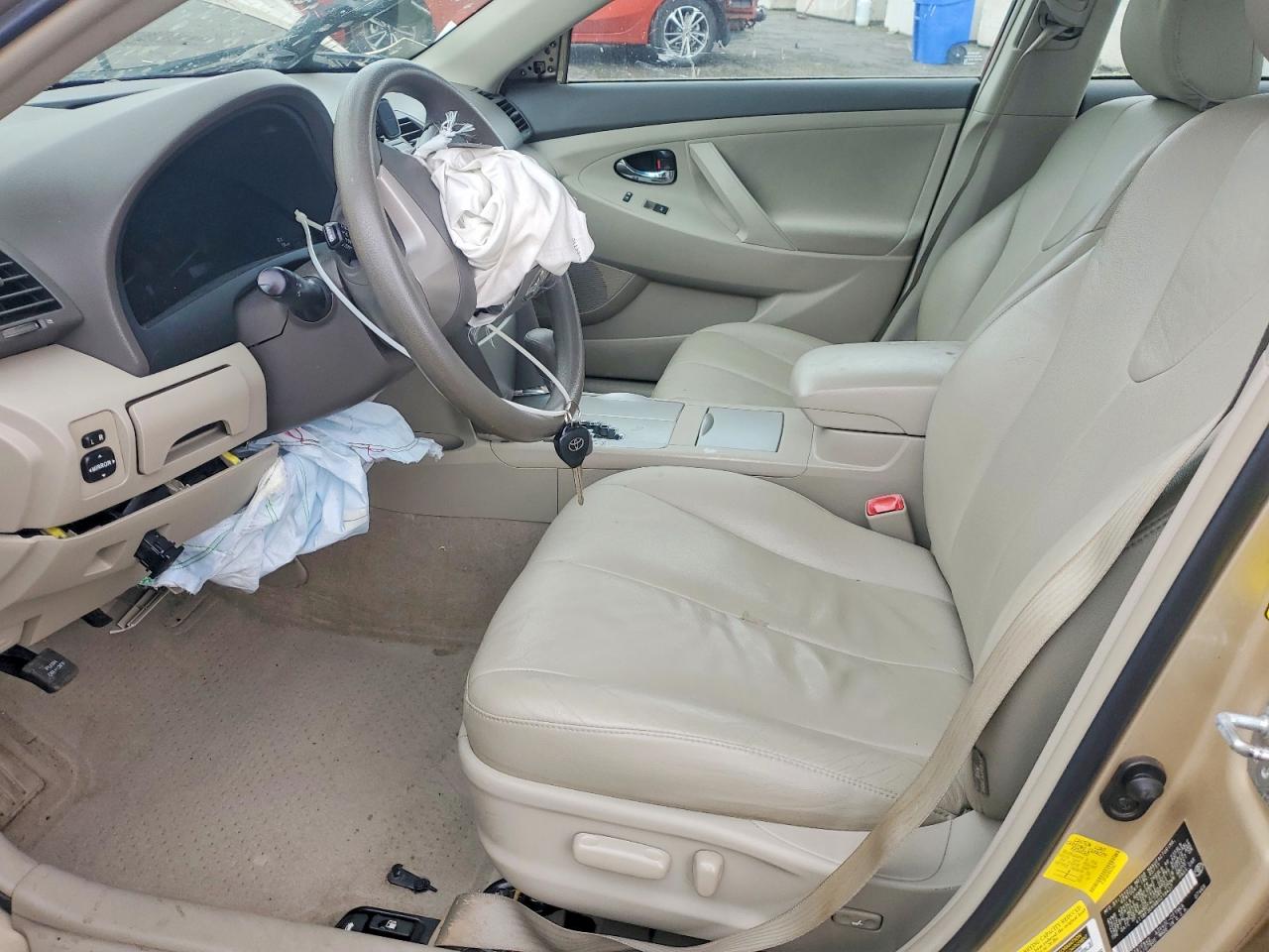 2011 Toyota Camry Automatic Gold vin: 4T1BF3EK8BU219427