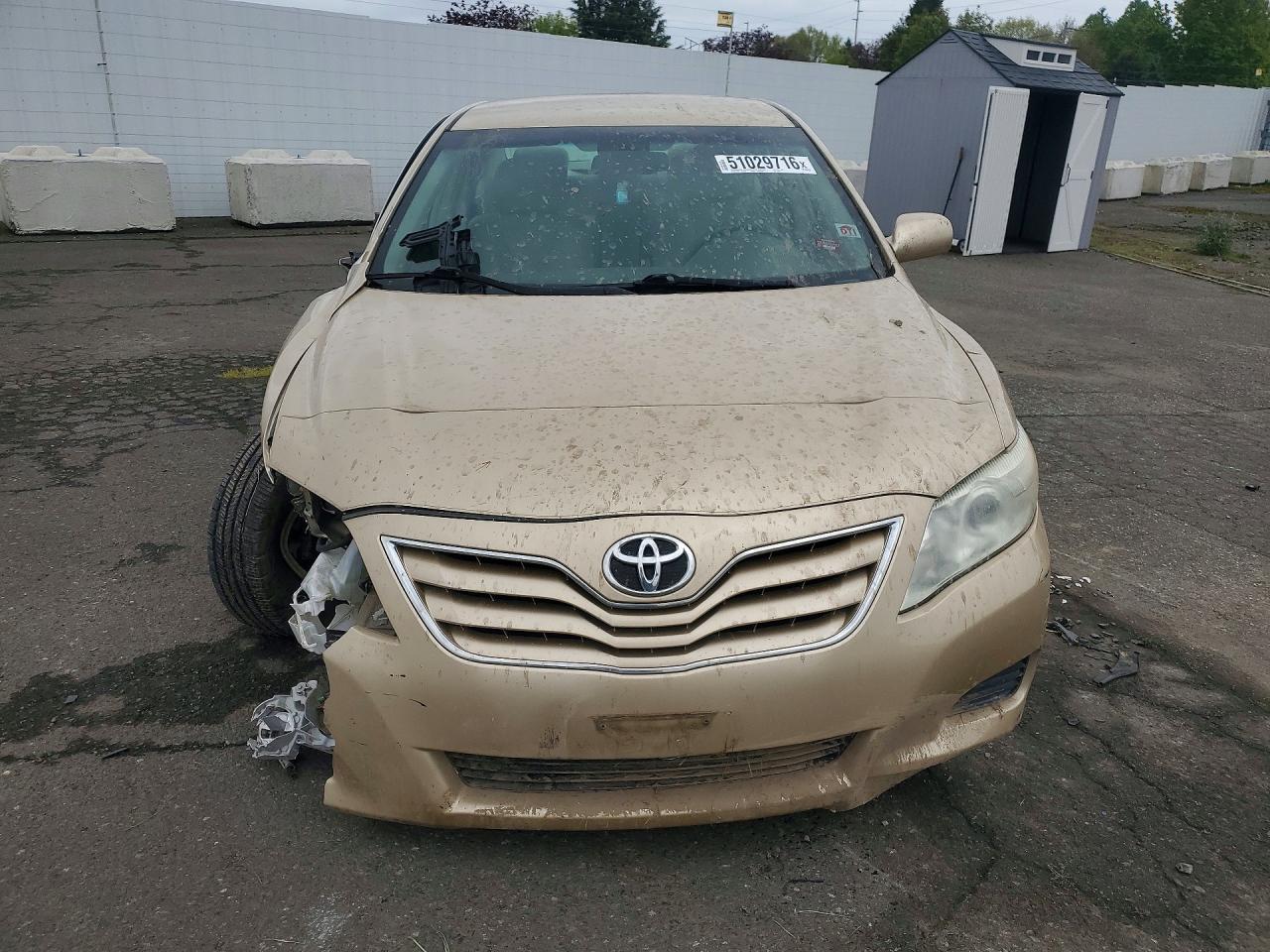 2011 Toyota Camry Automatic Gold vin: 4T1BF3EK8BU219427