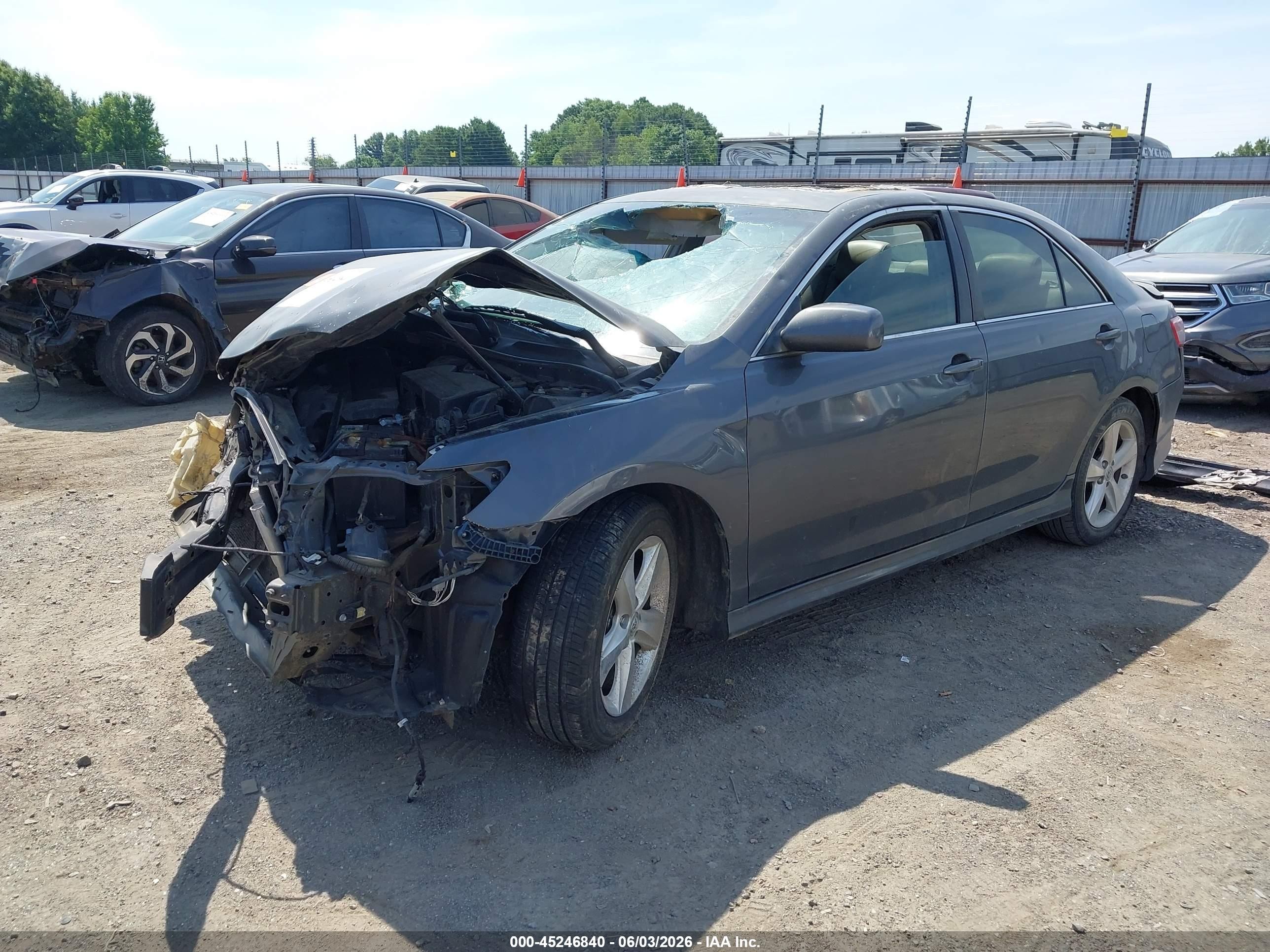 2011 Toyota Camry Se Gray vin: 4T1BF3EK8BU231576