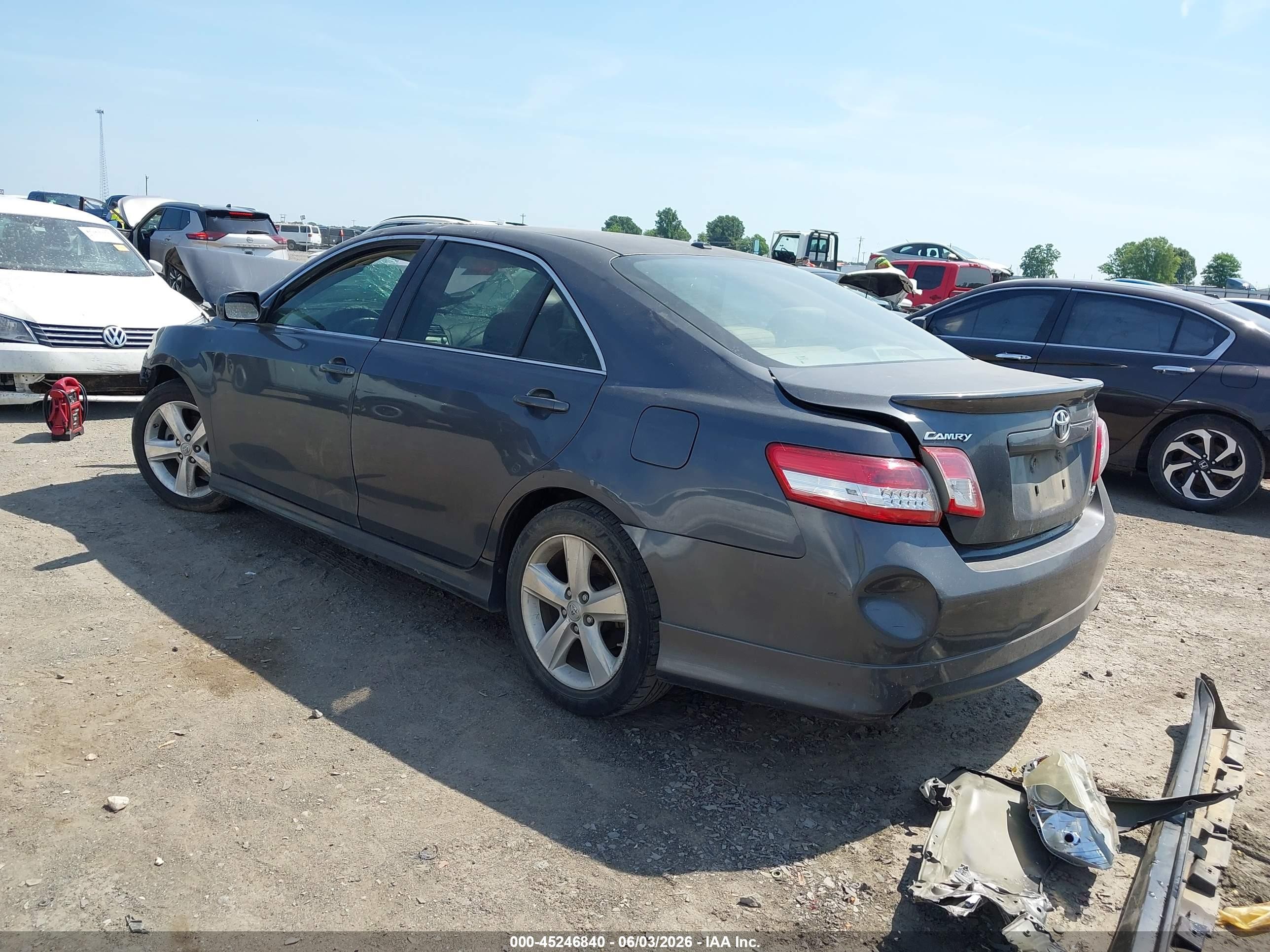 2011 Toyota Camry Se Gray vin: 4T1BF3EK8BU231576