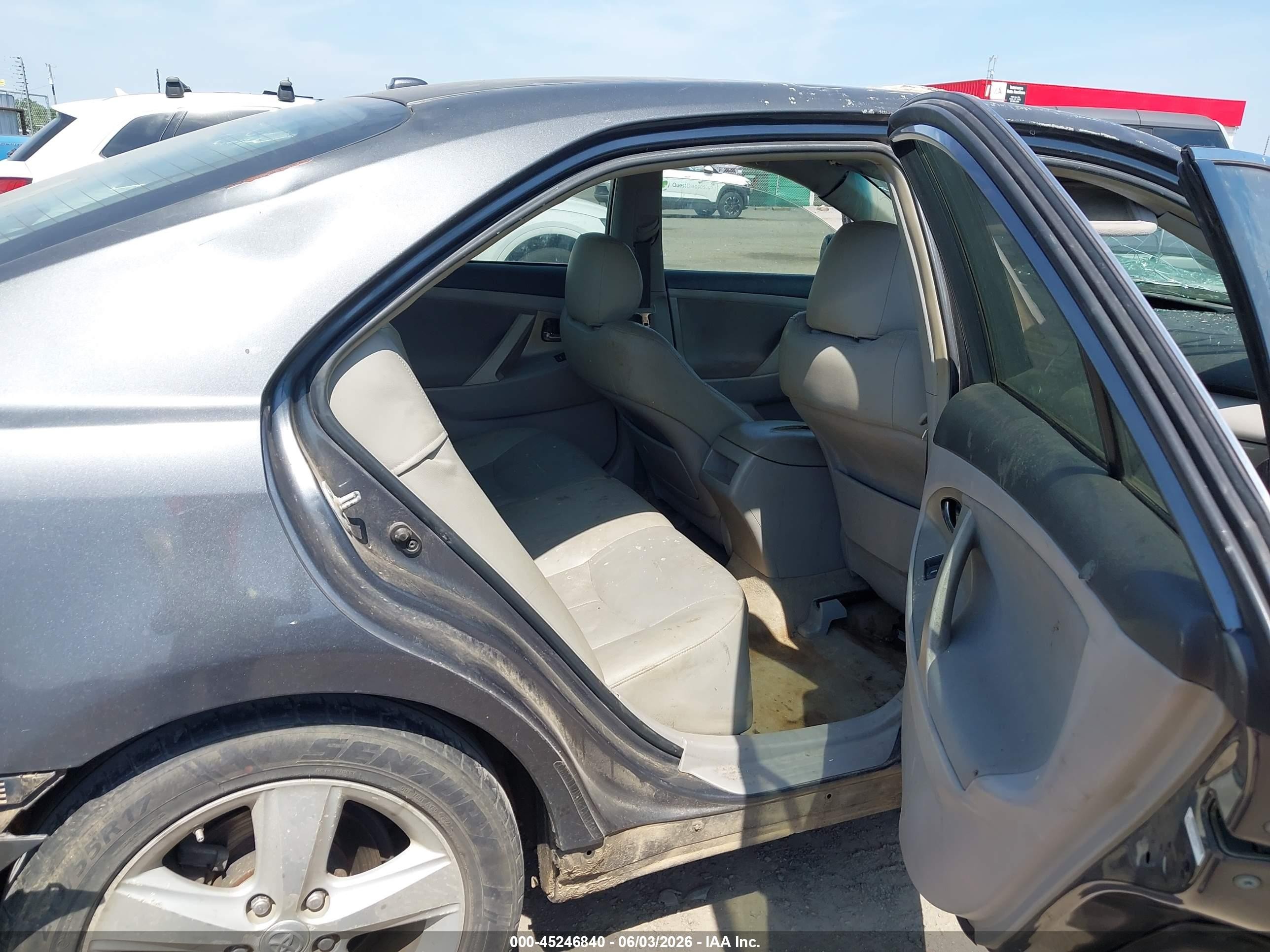 2011 Toyota Camry Se Gray vin: 4T1BF3EK8BU231576