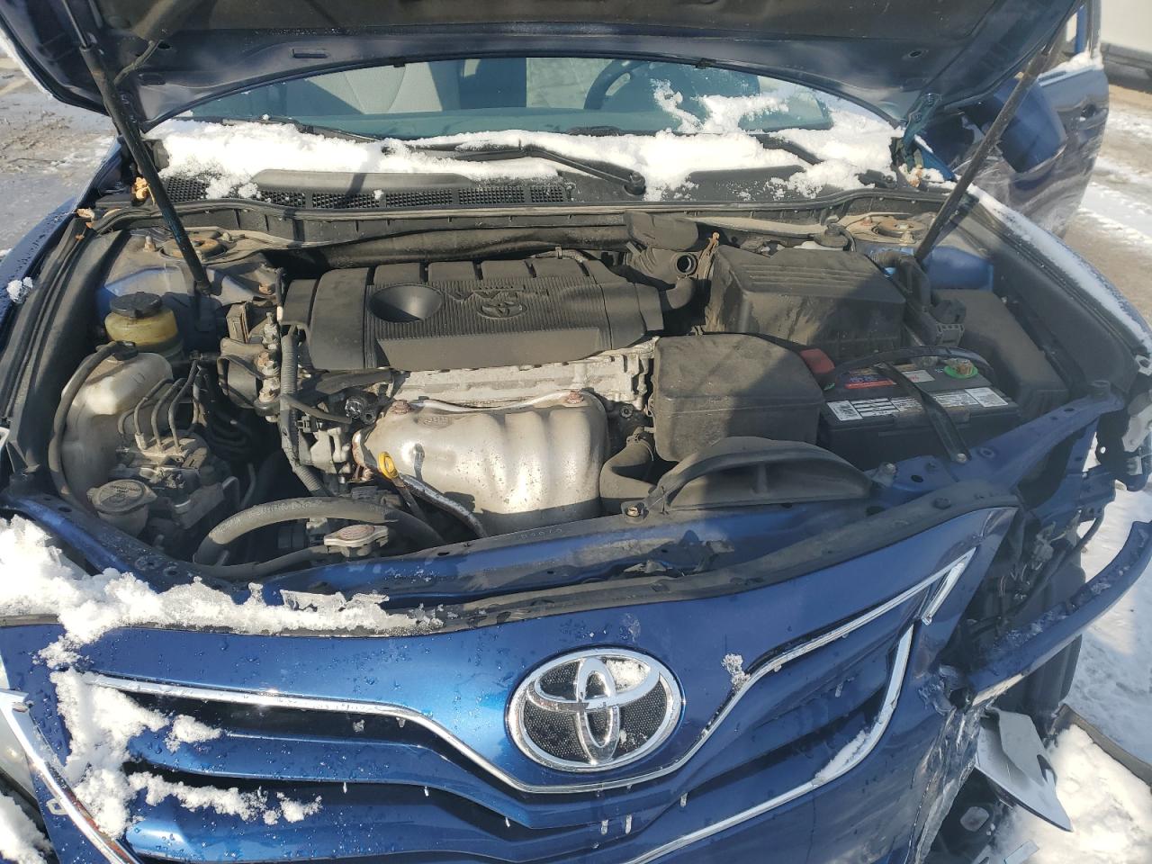 2011 Toyota Camry Base Blue vin: 4T1BF3EK8BU585307