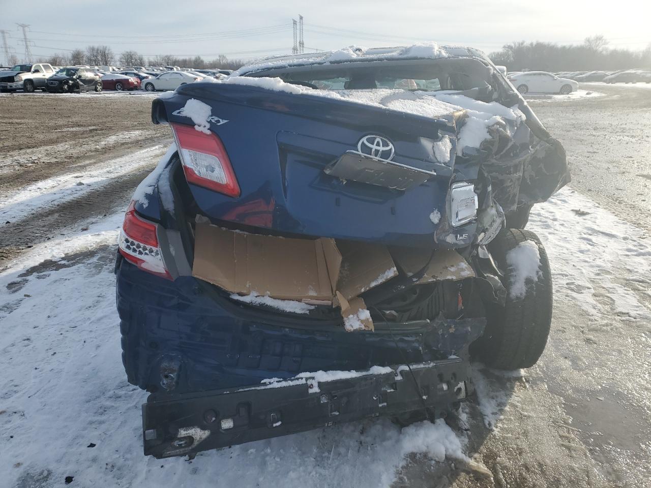 2011 Toyota Camry Base Blue vin: 4T1BF3EK8BU585307