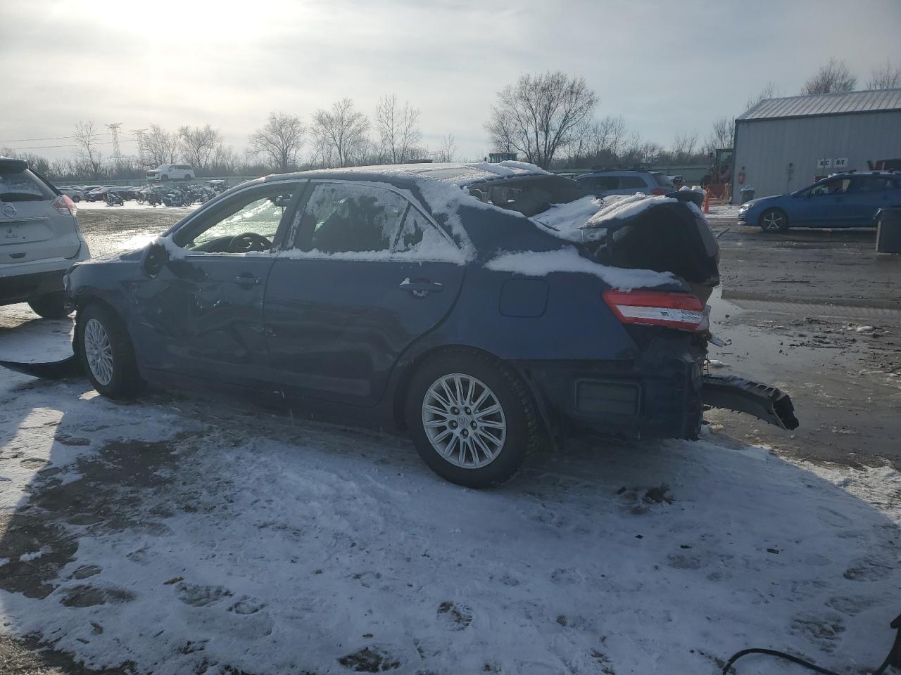 2011 Toyota Camry Base Blue vin: 4T1BF3EK8BU585307