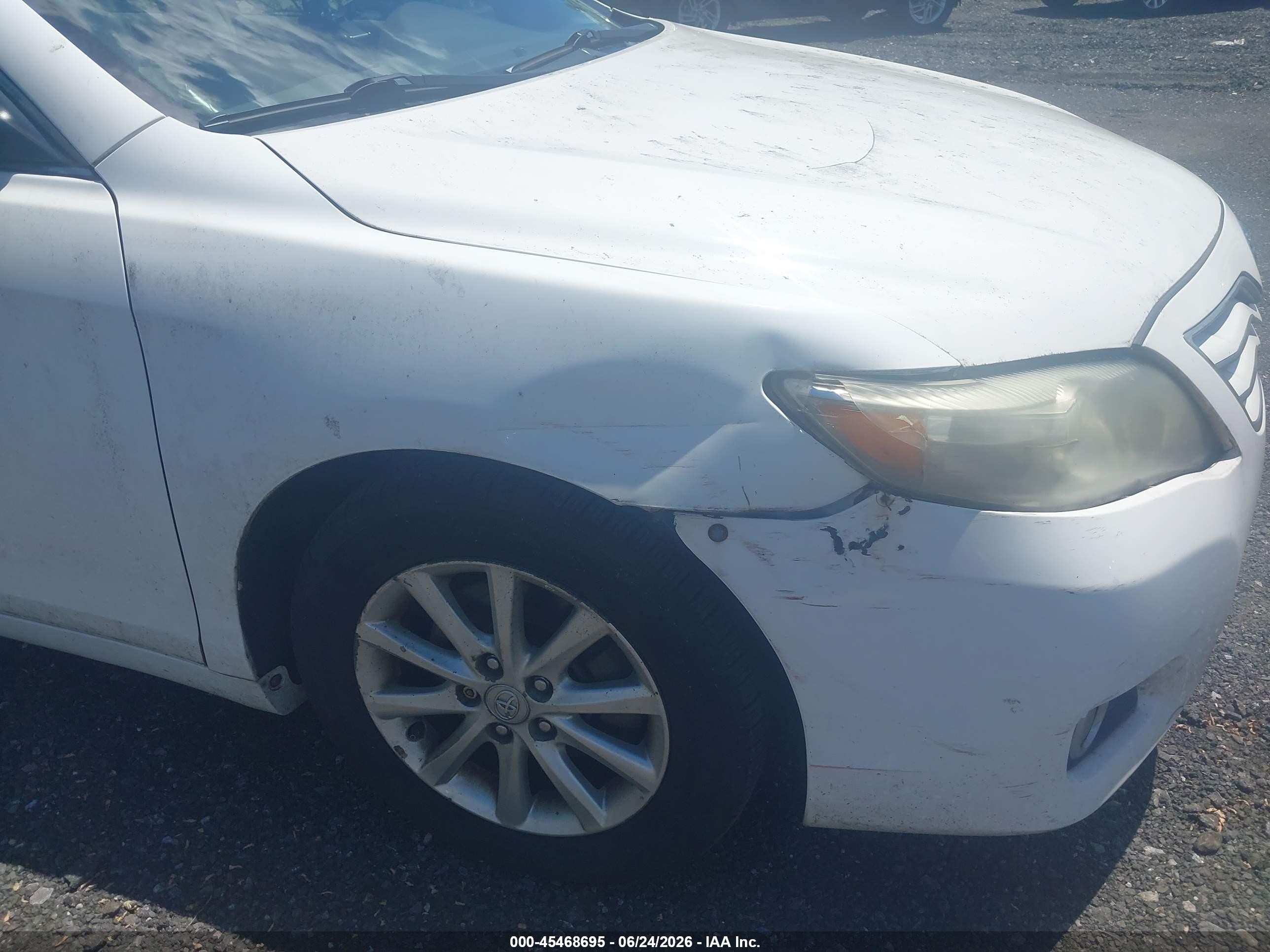 2011 Toyota Camry Xle White vin: 4T1BF3EK8BU587008