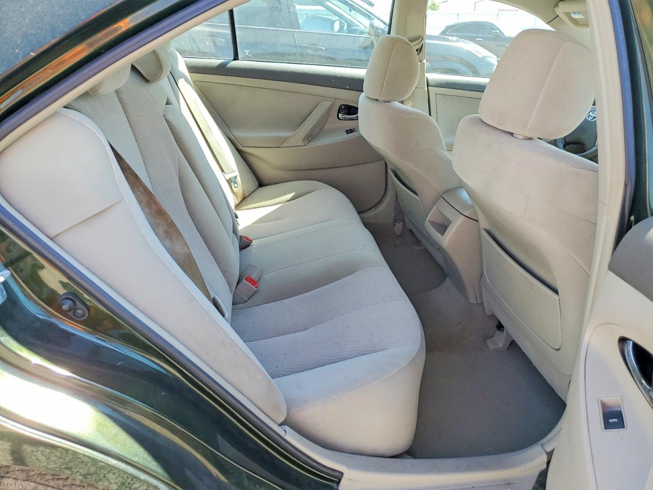 2011 Toyota Camry Le Green vin: 4T1BF3EK8BU587526
