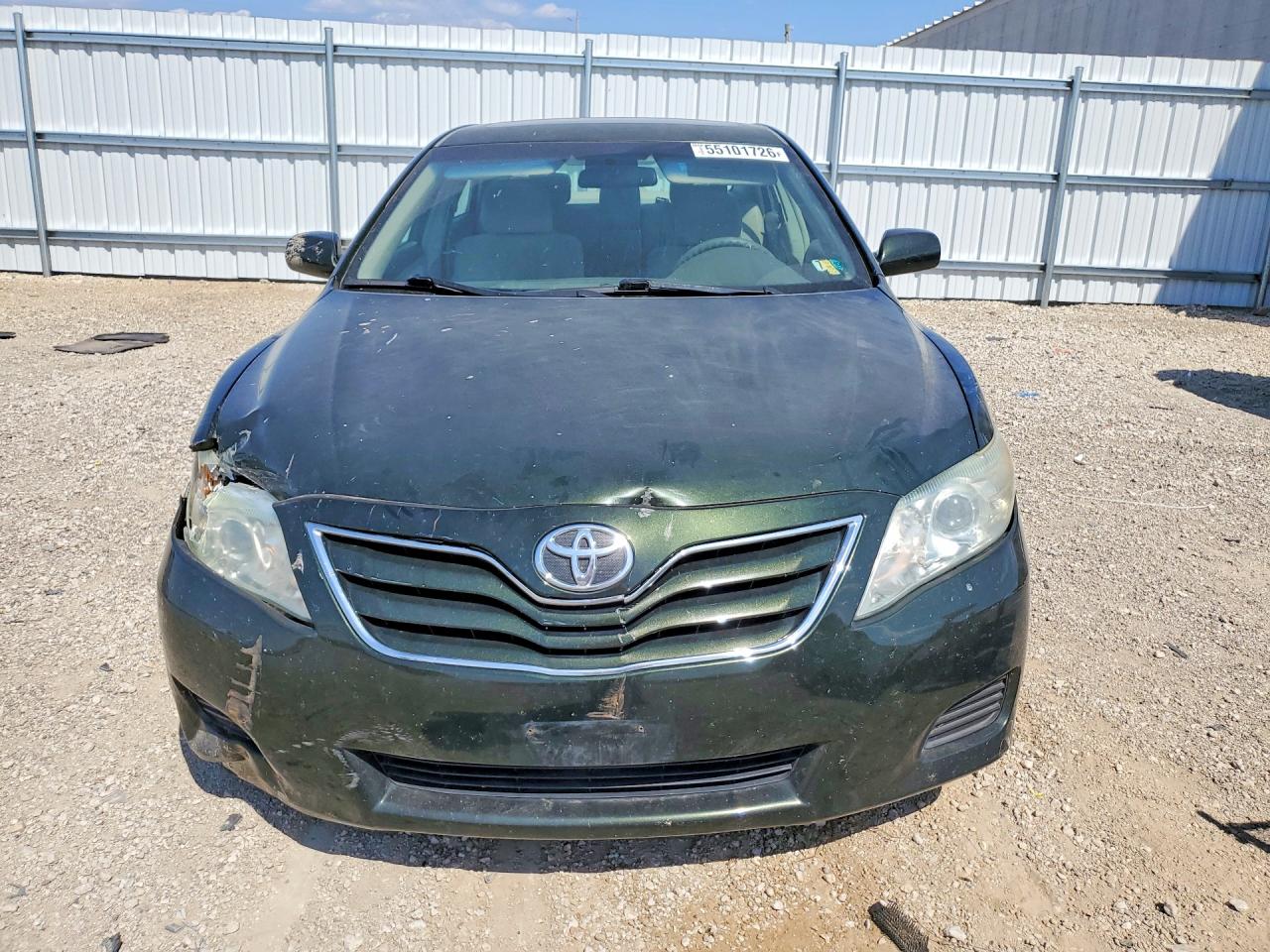 2011 Toyota Camry Le Green vin: 4T1BF3EK8BU587526
