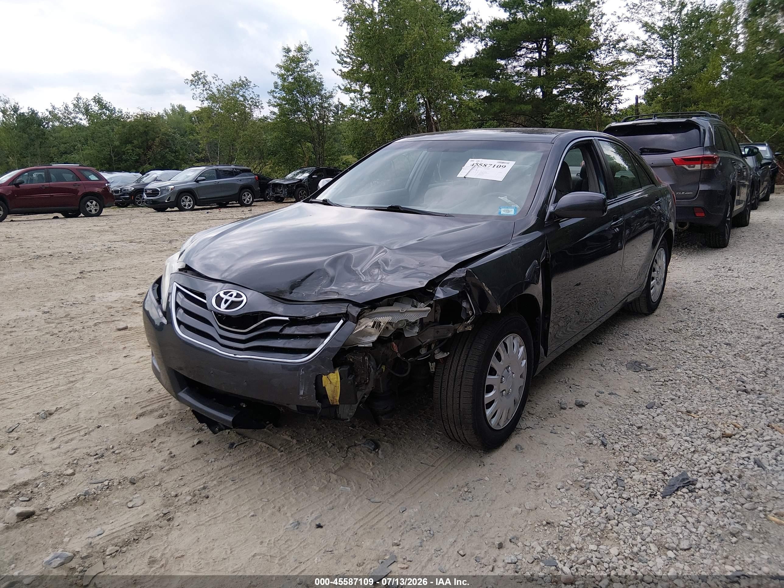 2011 Toyota Camry Le Gray vin: 4T1BF3EK8BU589471