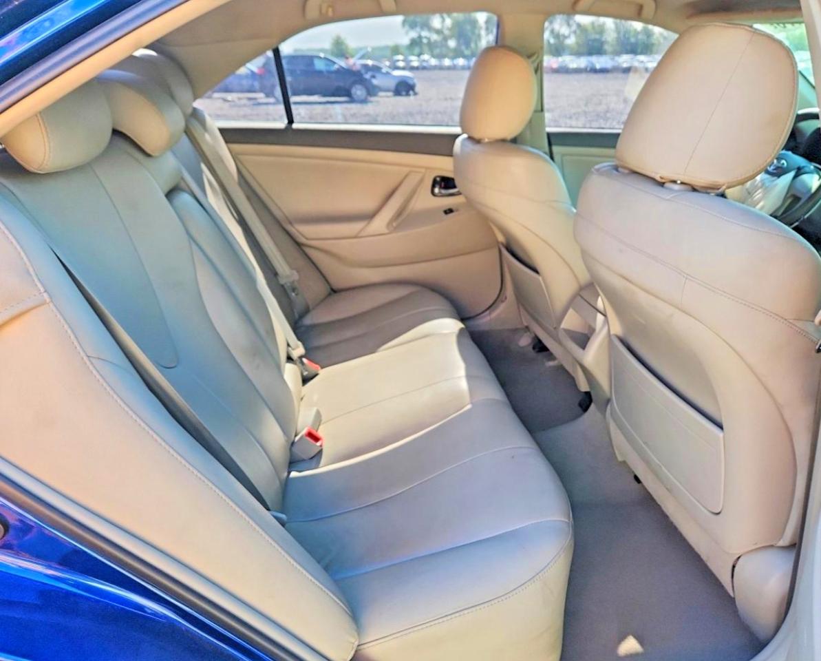 2011 Toyota Camry Le Blue vin: 4T1BF3EK8BU591043