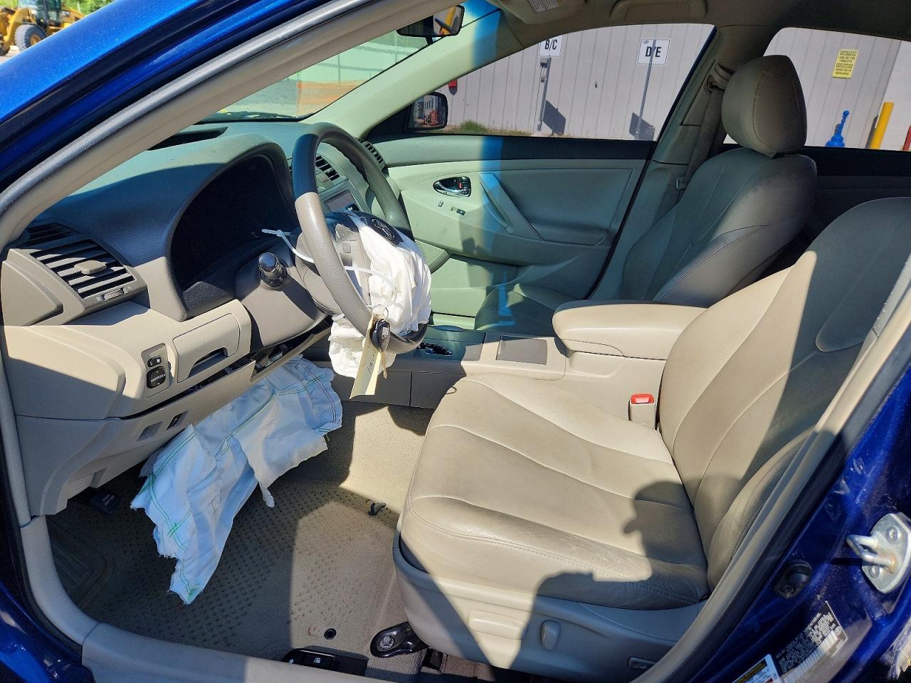 2011 Toyota Camry Le Blue vin: 4T1BF3EK8BU591043