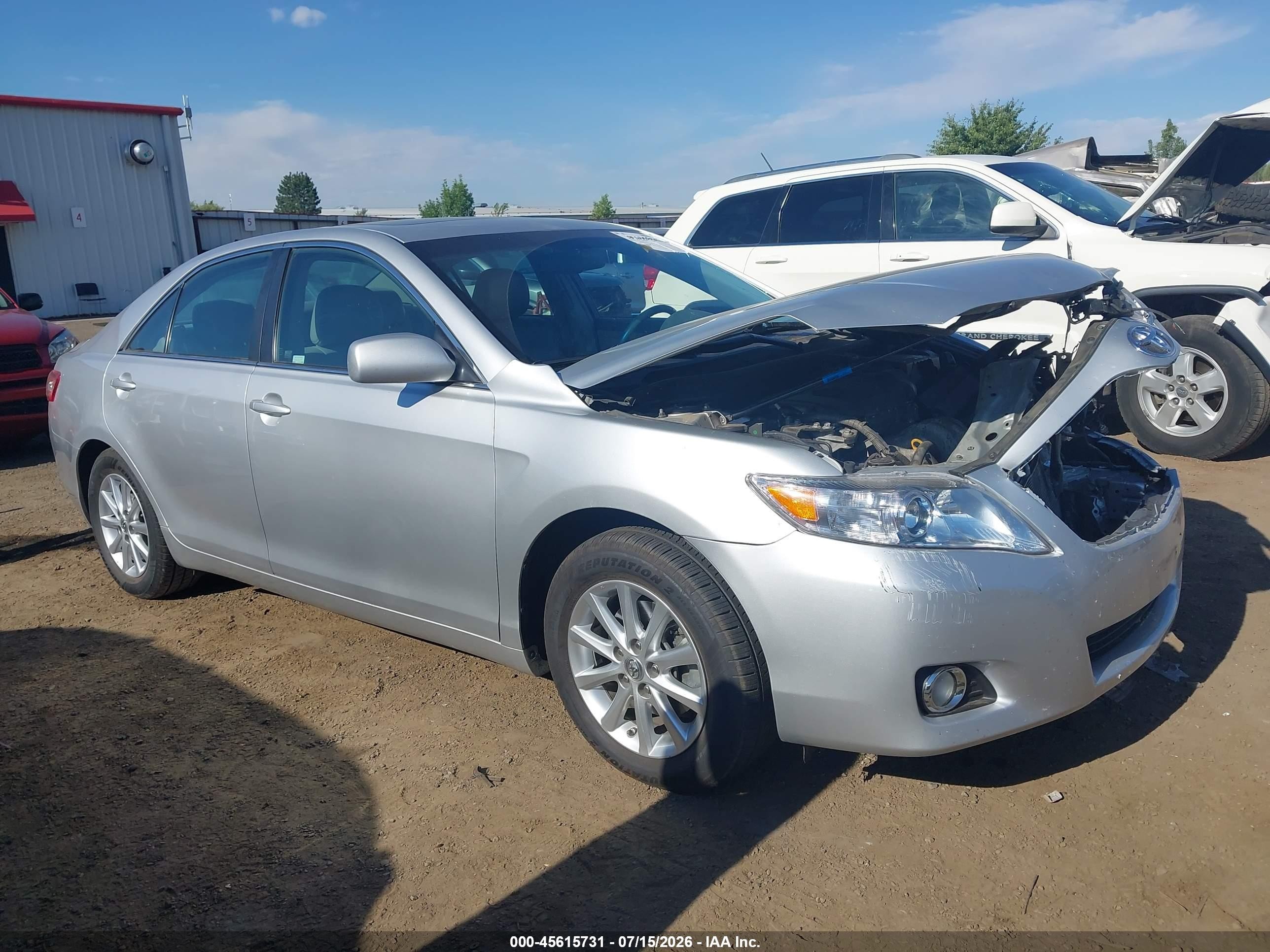 2011 Toyota Camry Xle Silver vin: 4T1BF3EK8BU598297