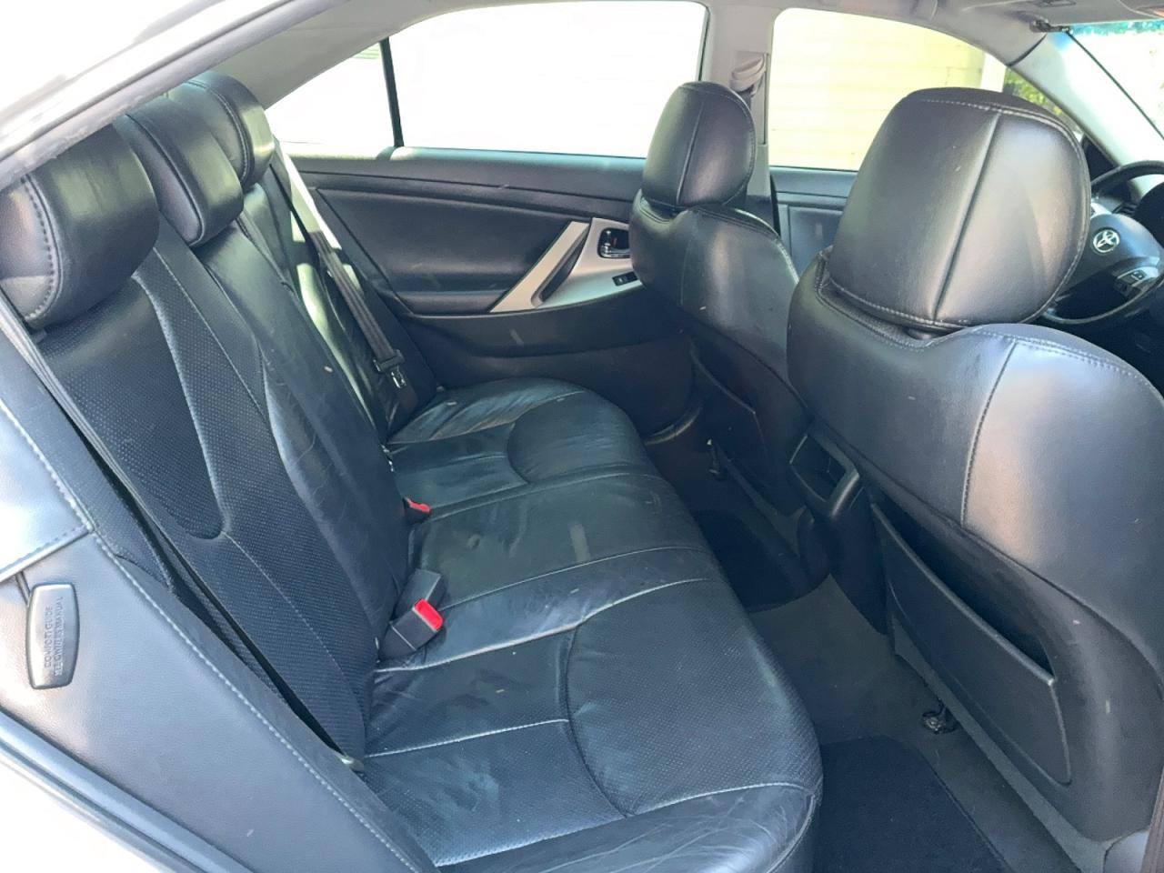 2011 Toyota Camry Se Silver vin: 4T1BF3EK8BU607127