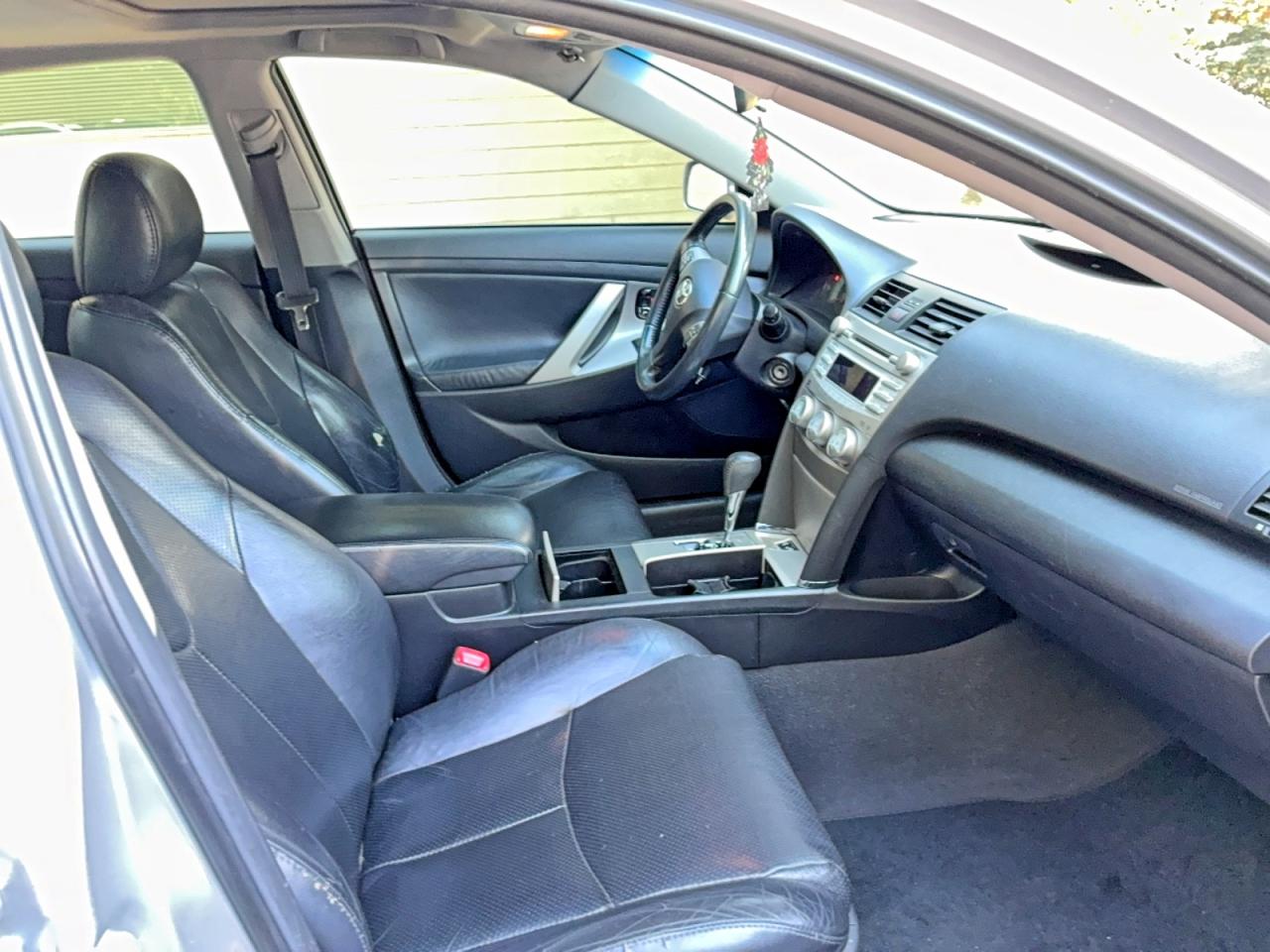 2011 Toyota Camry Se Silver vin: 4T1BF3EK8BU607127