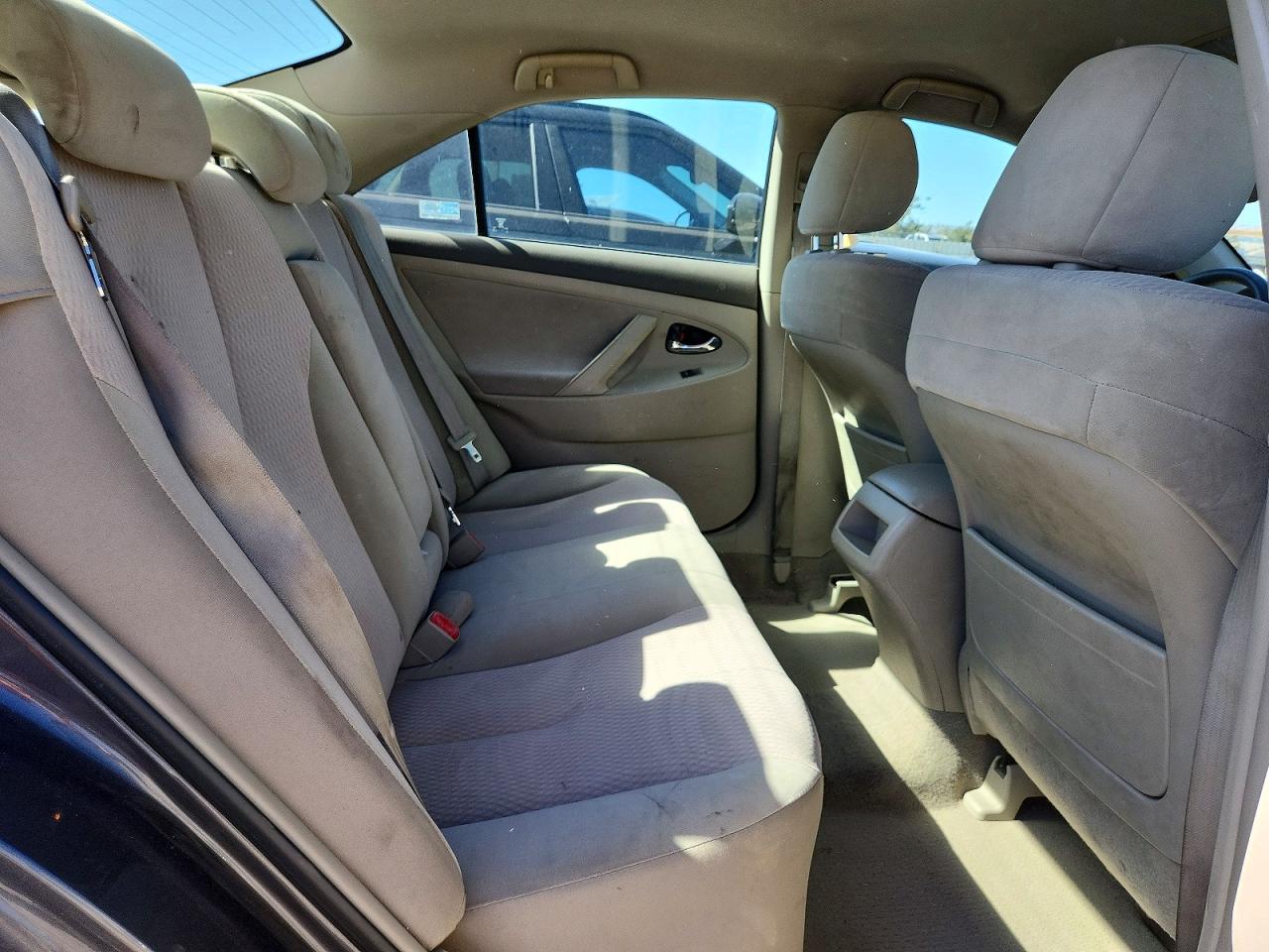 2011 Toyota Camry Le Charcoal vin: 4T1BF3EK8BU620220