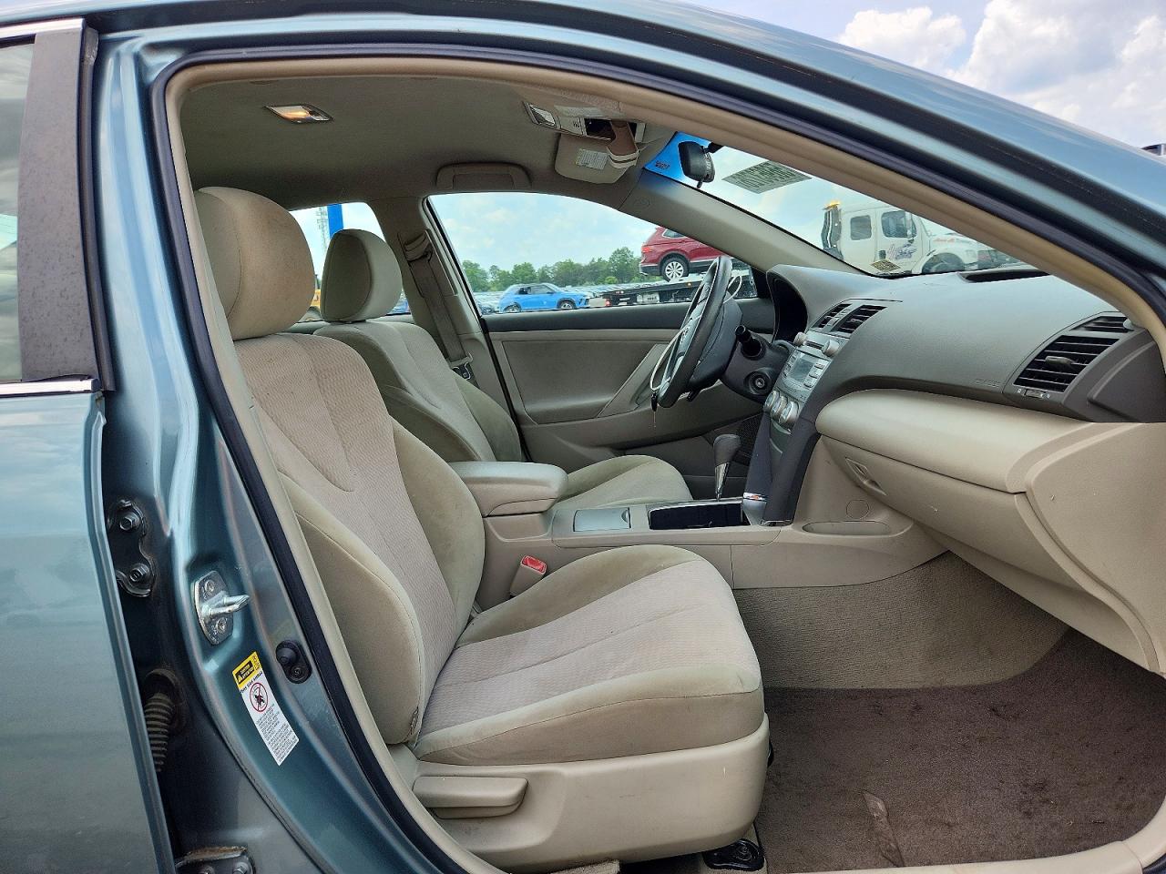 2011 Toyota Camry Le Green vin: 4T1BF3EK8BU649880