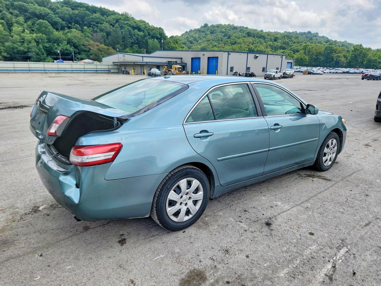 2011 Toyota Camry Le Бирюзовый vin: 4T1BF3EK8BU651001
