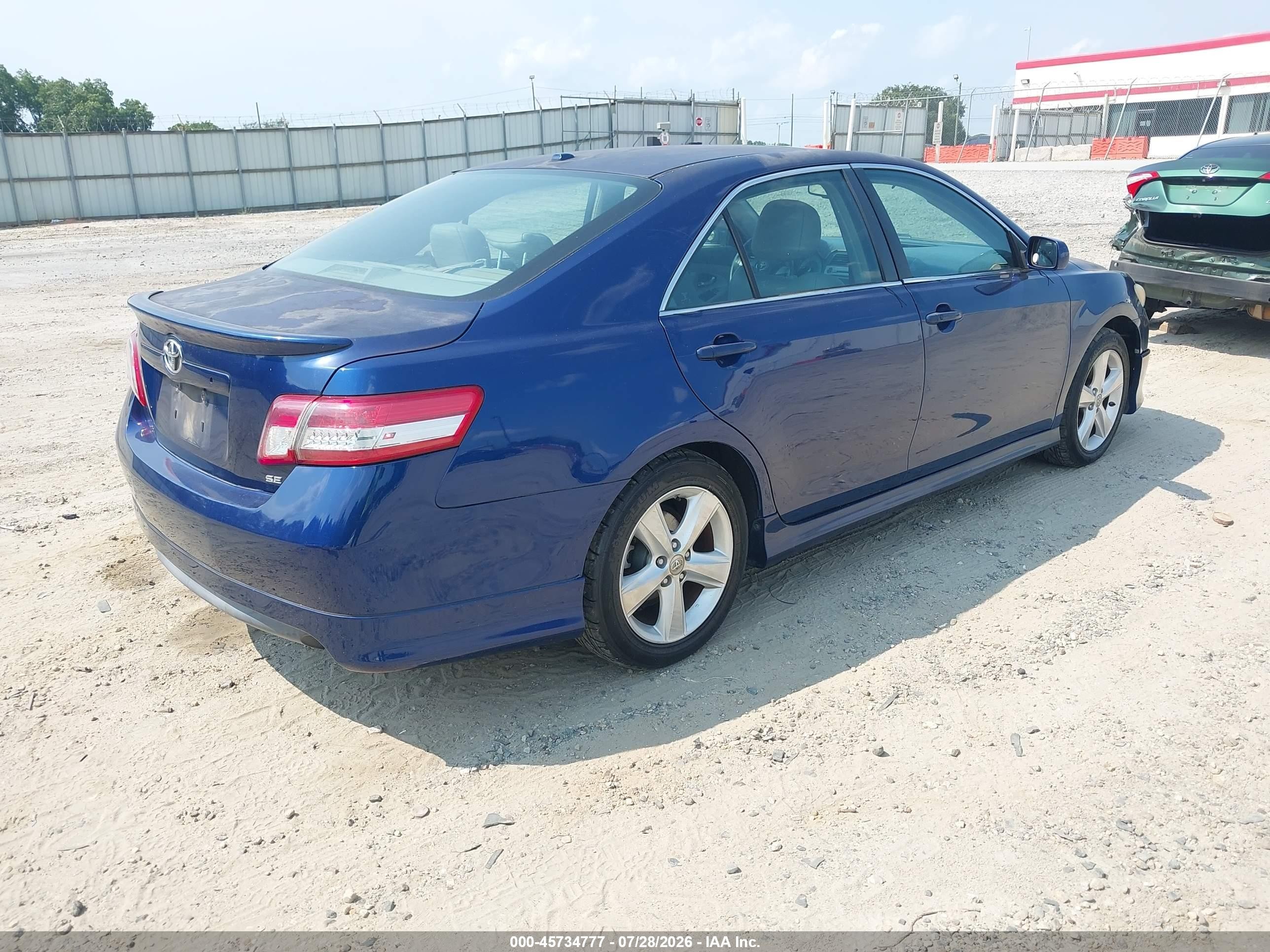 2011 Toyota Camry Se Blue vin: 4T1BF3EK8BU651497